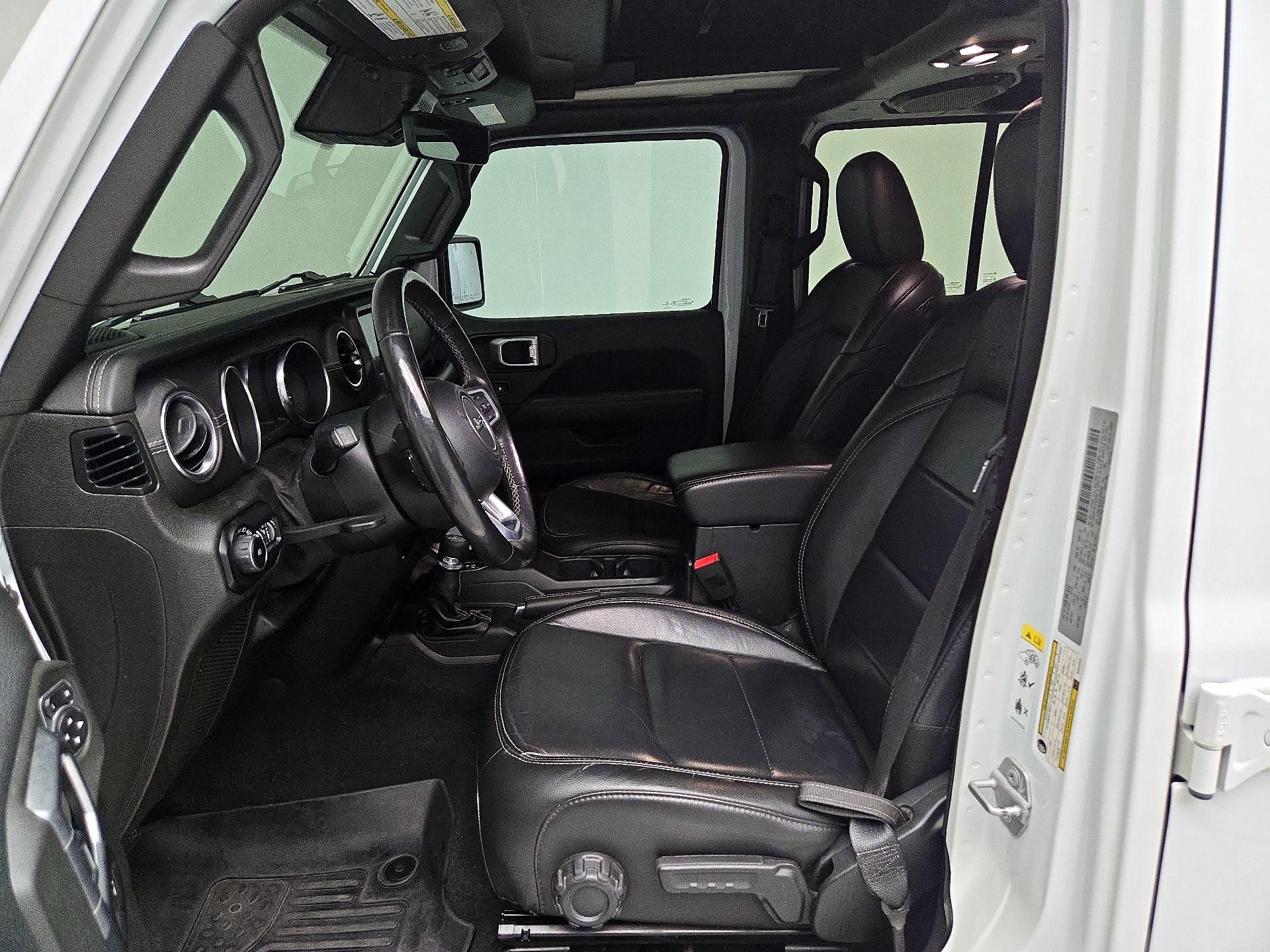 Thumbnail: 2019 Jeep Wrangler - 11