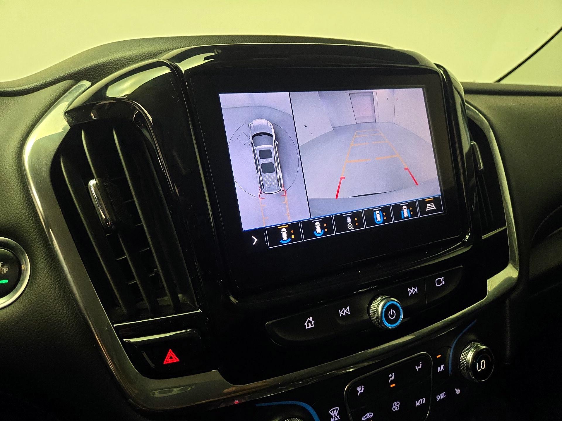 Thumbnail: 2021 Chevrolet Traverse - 15