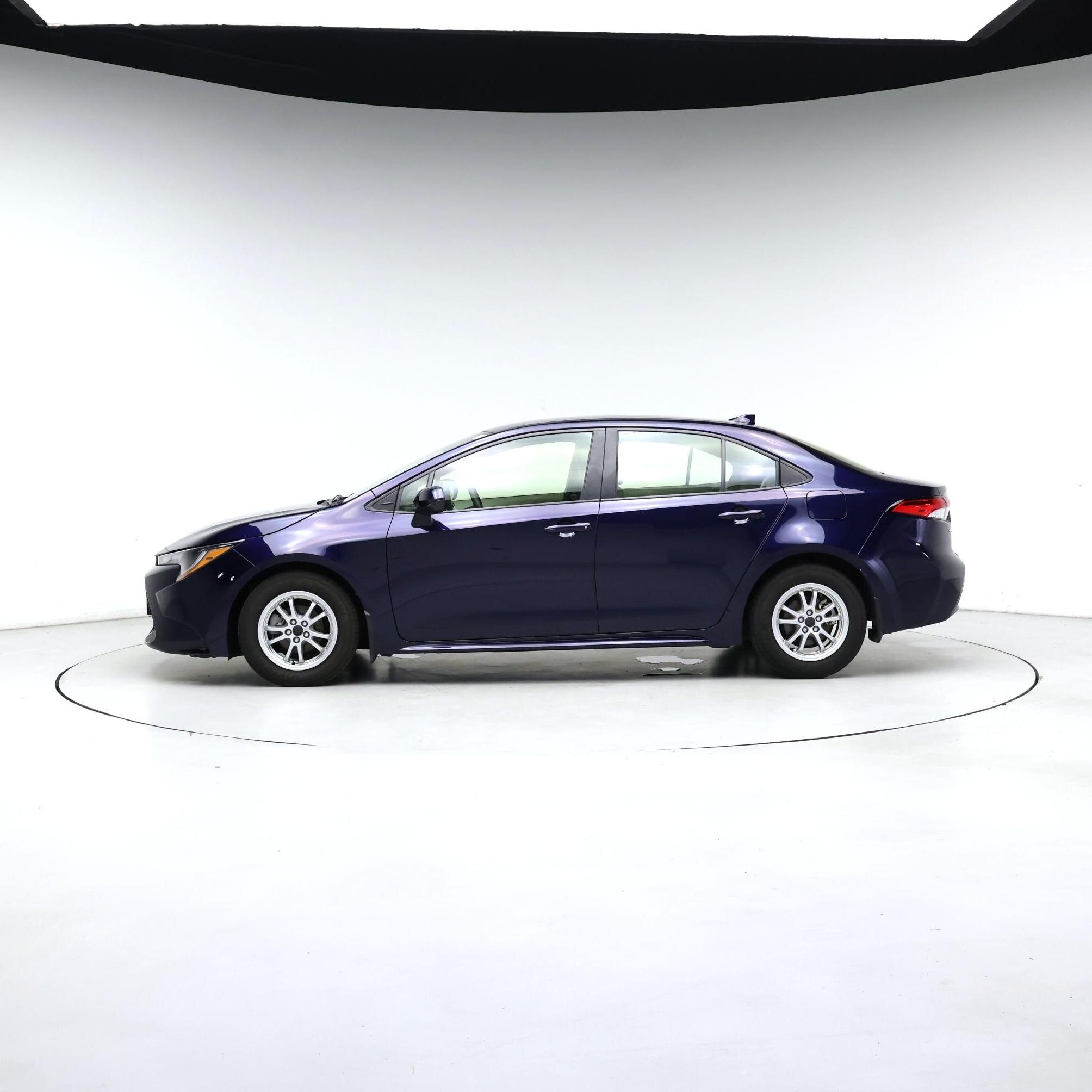 Thumbnail: 2022 Toyota Corolla - 3