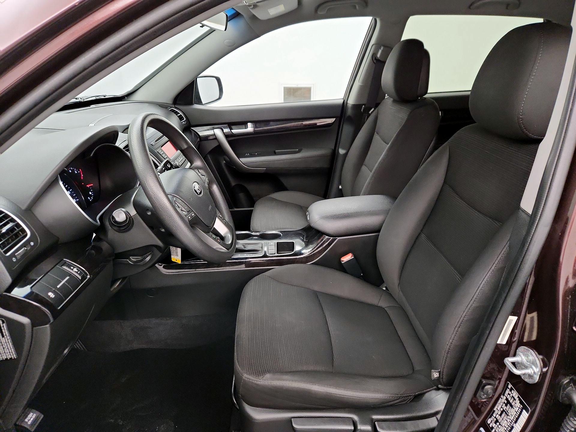 Thumbnail: 2015 Kia Sorento - 11