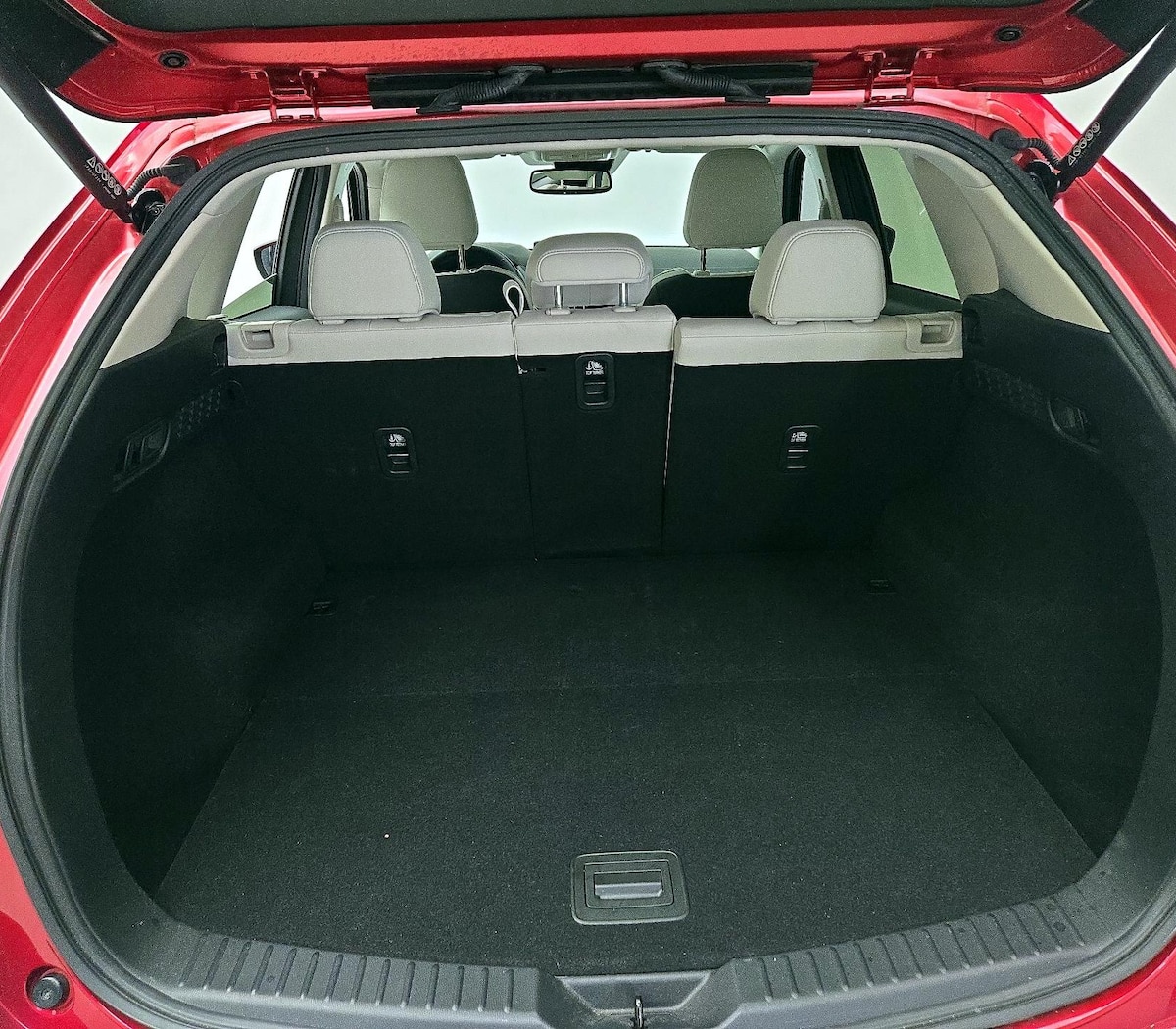 Trunk/Cargo (Seats Up)