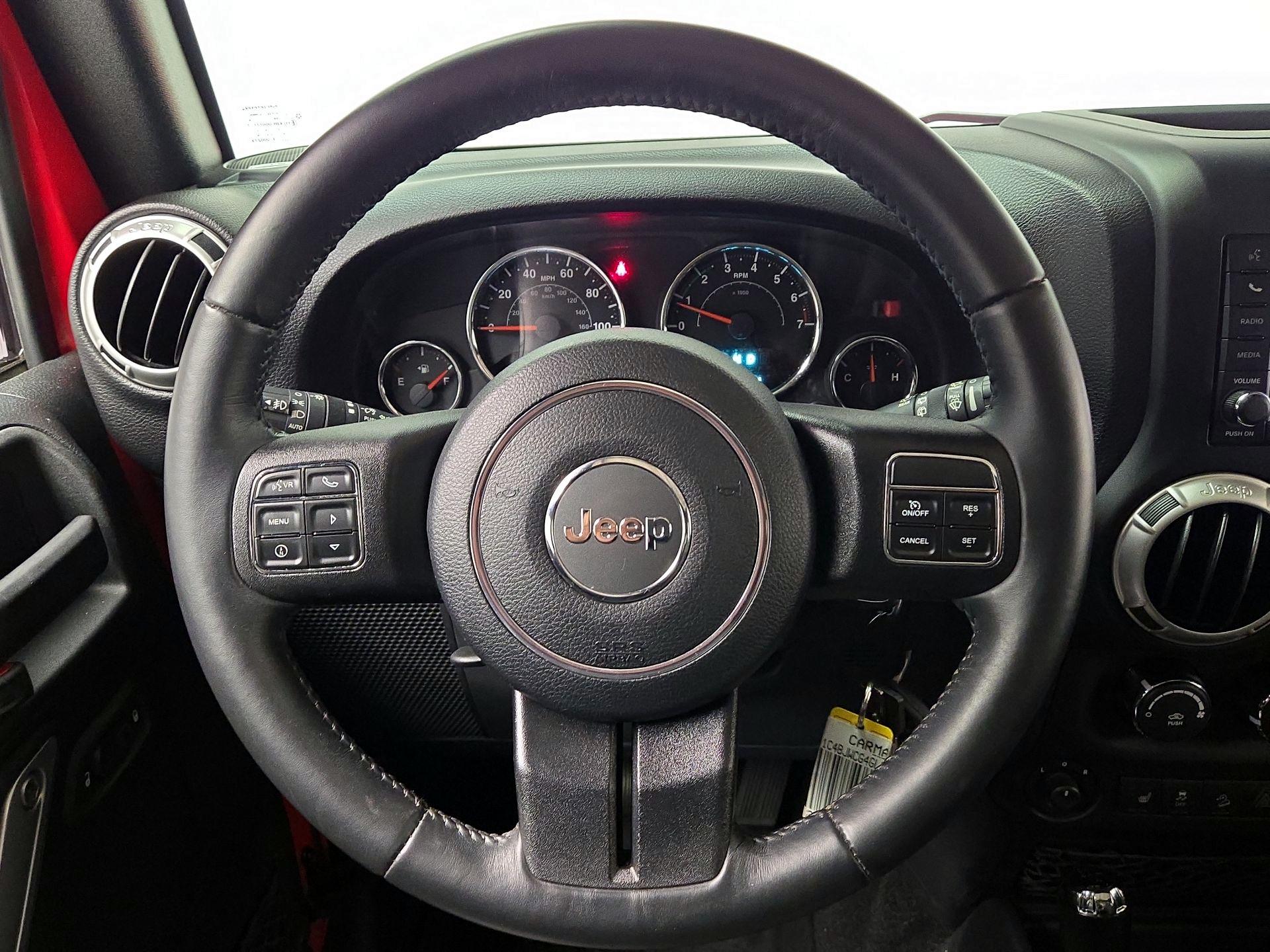 Thumbnail: 2016 Jeep Wrangler - 10
