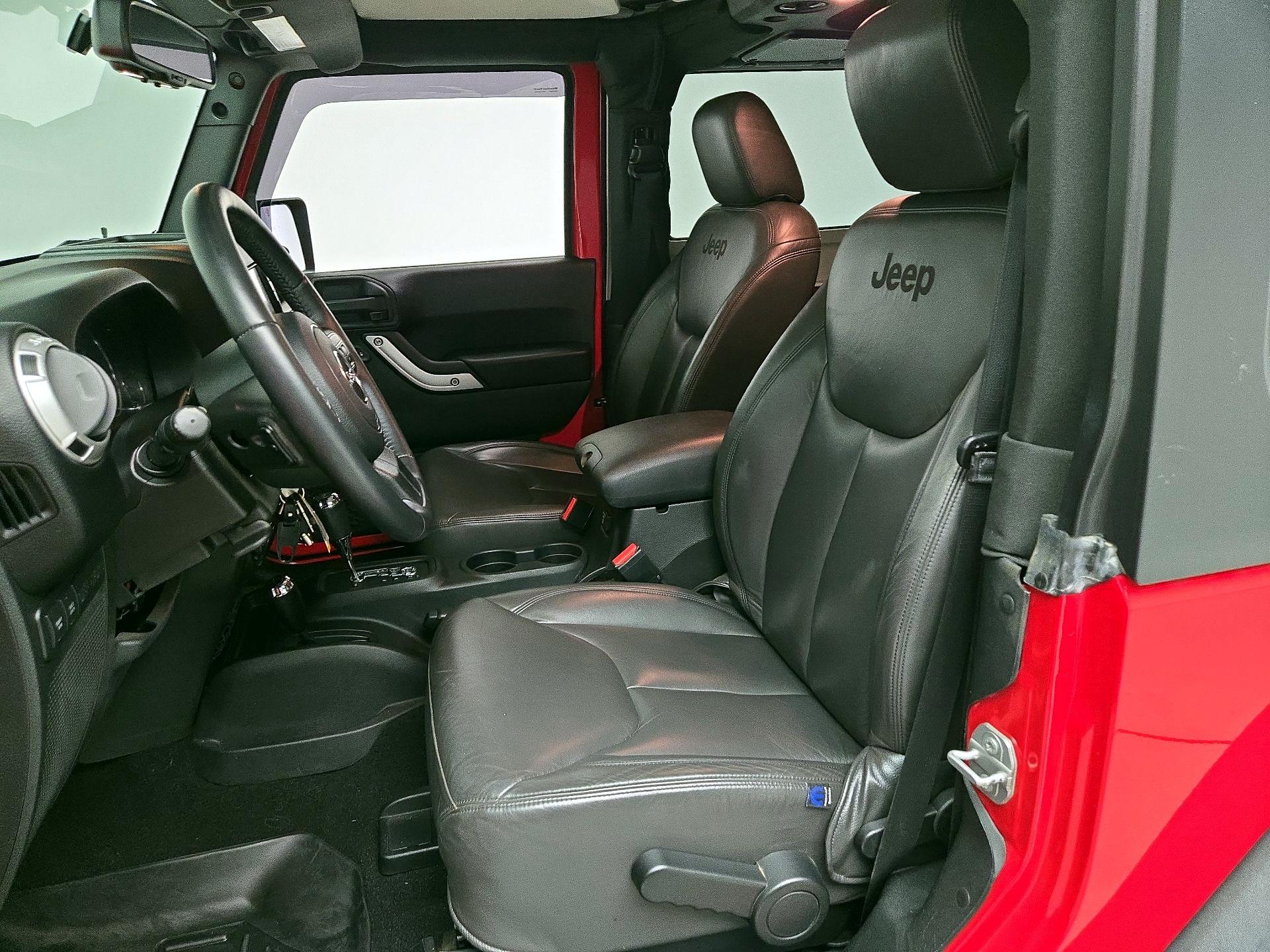 Thumbnail: 2016 Jeep Wrangler - 11