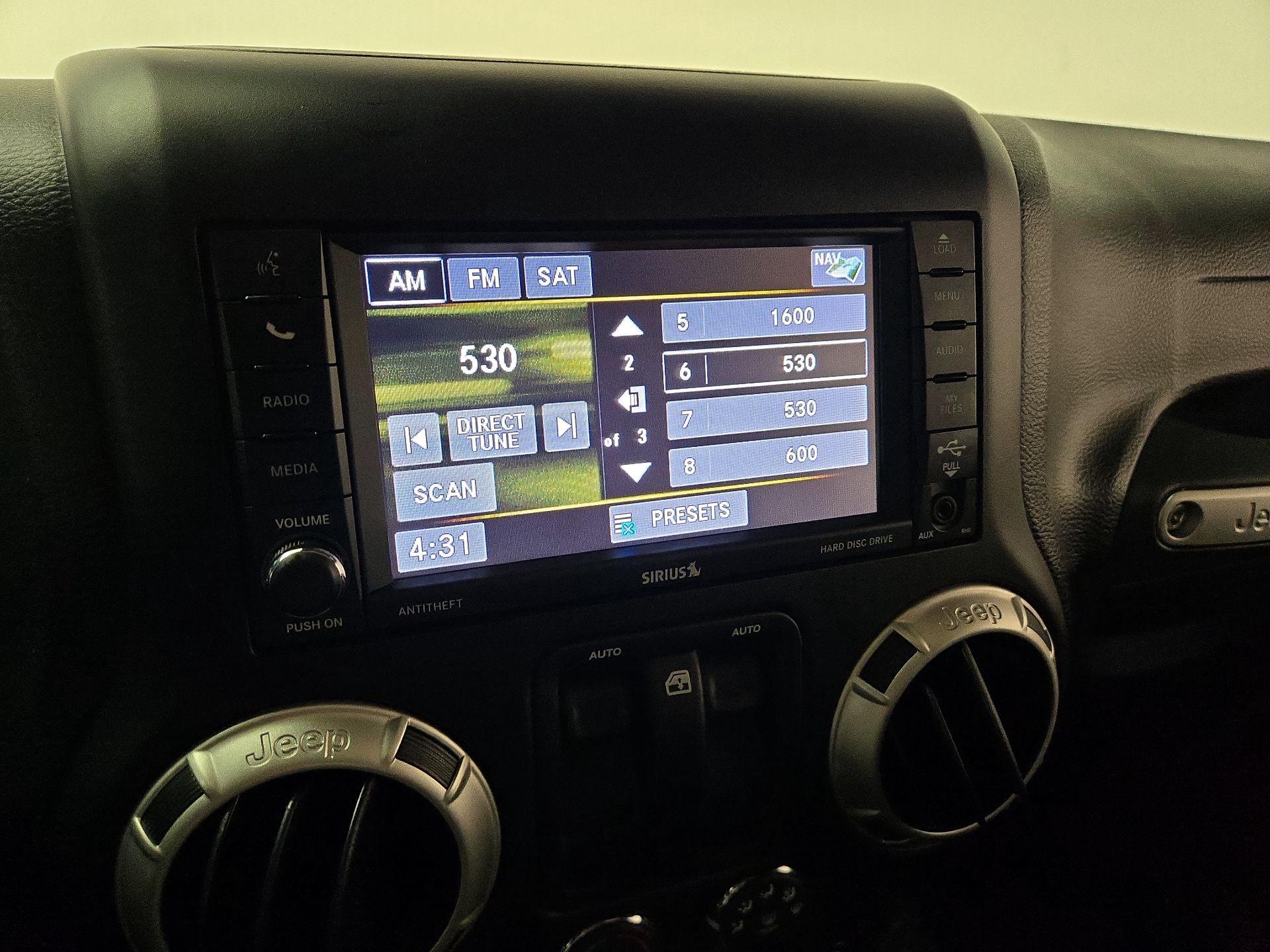 Thumbnail: 2016 Jeep Wrangler - 15