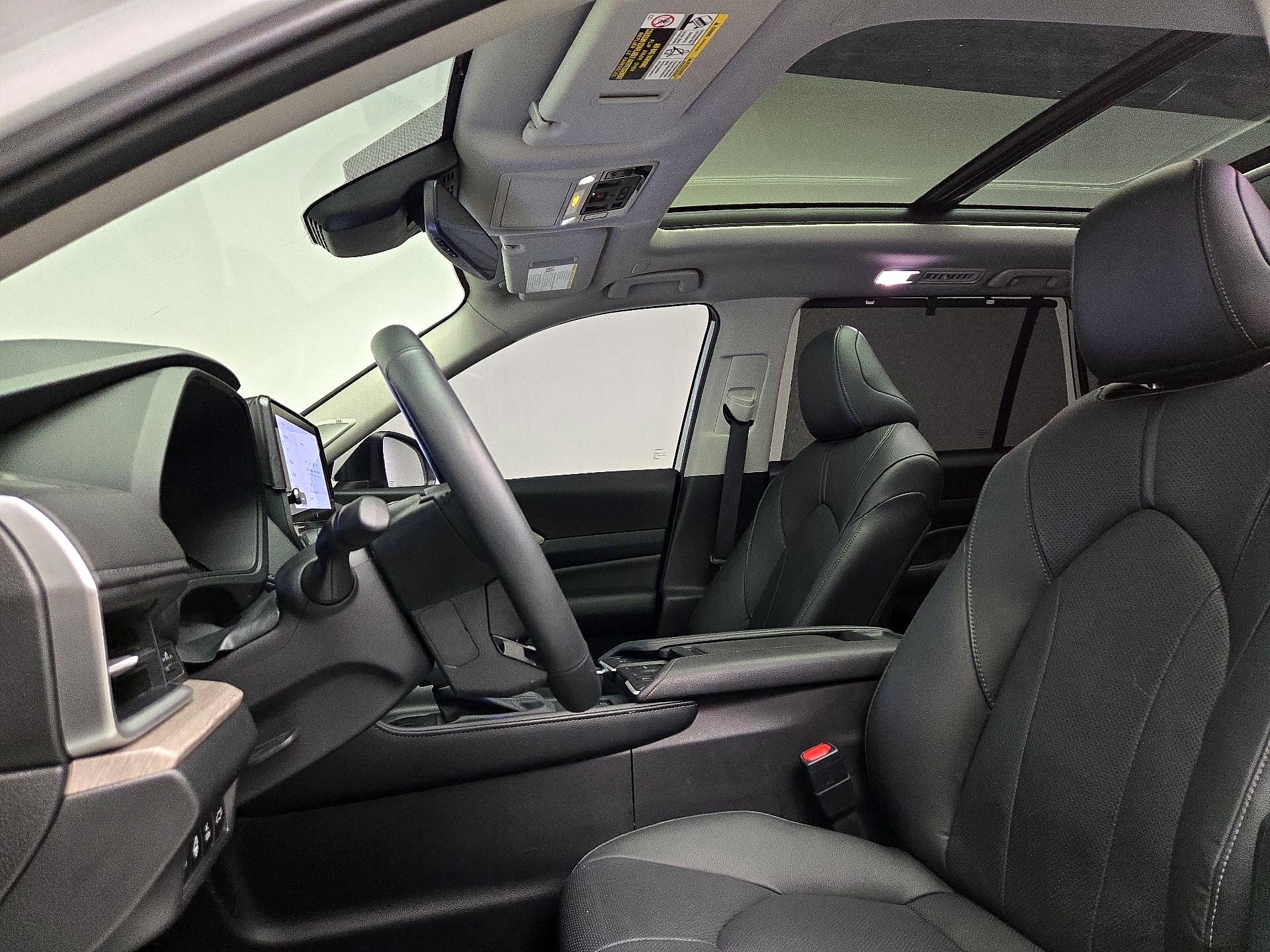 Thumbnail: 2026 Toyota Highlander - 19