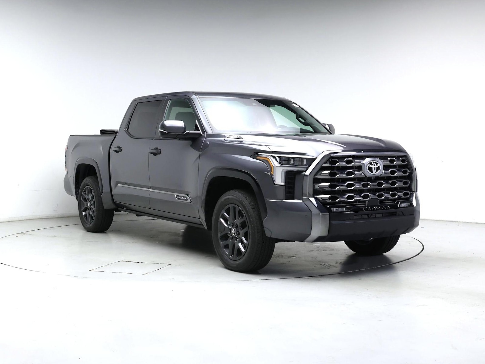 2025 Toyota Tundra Platinum - Photo 2