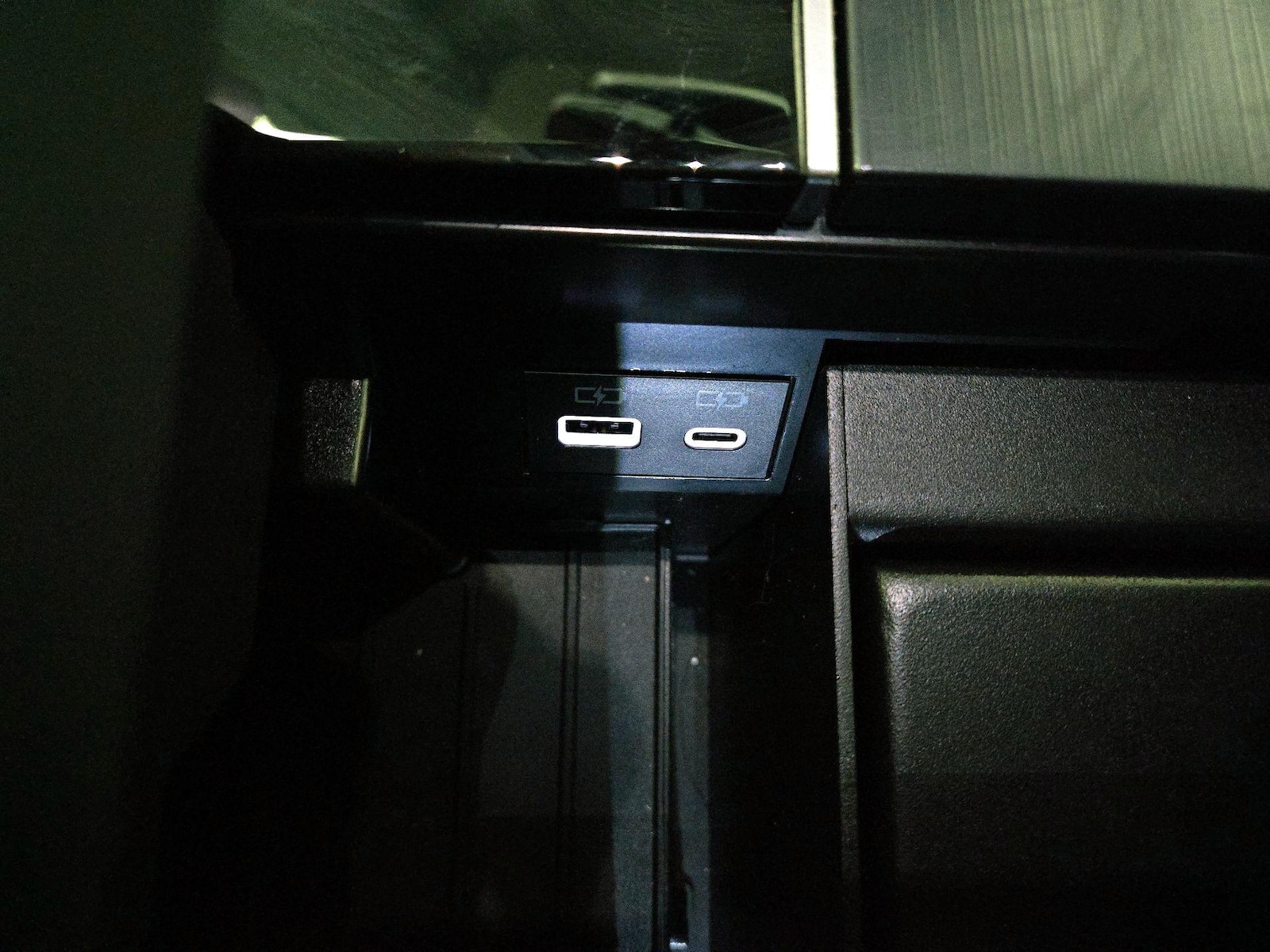 2025 Toyota Tundra Platinum - Photo 19