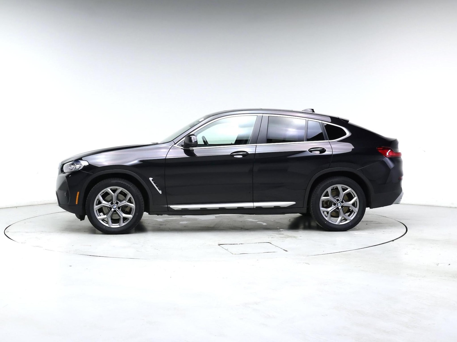 2024 BMW X4 30i - Photo 4