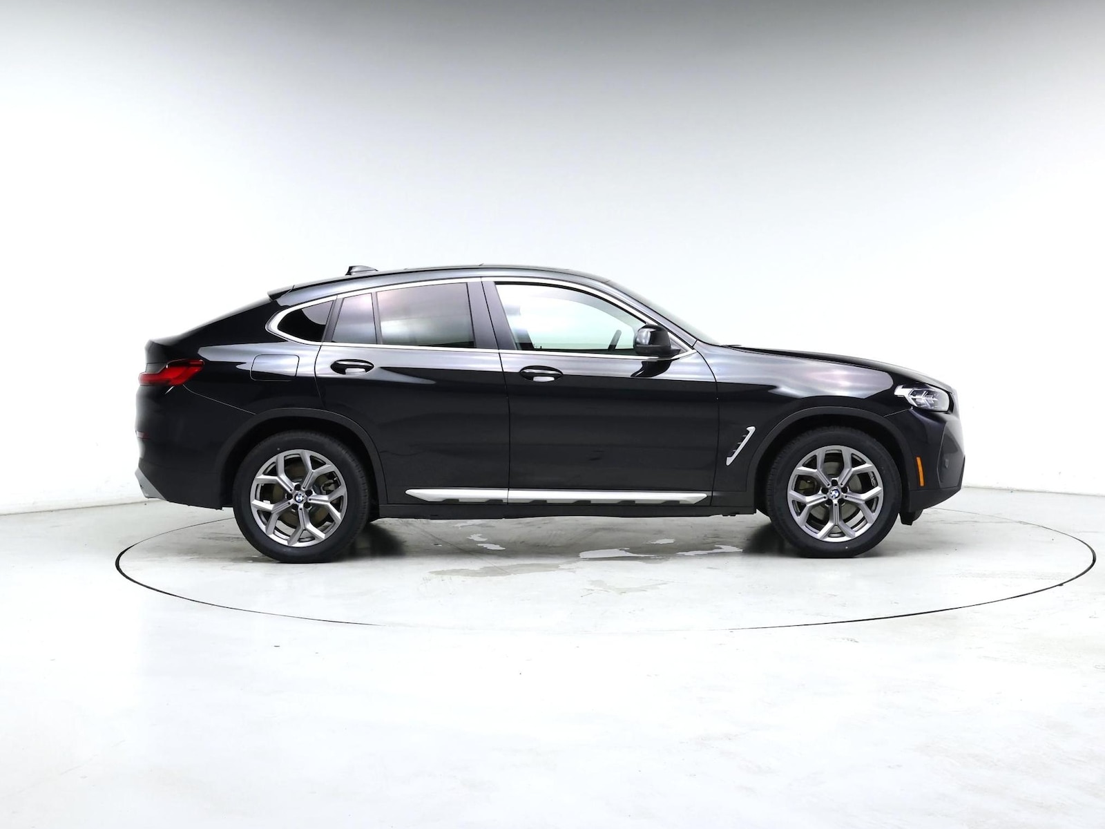 2024 BMW X4 30i - Photo 8