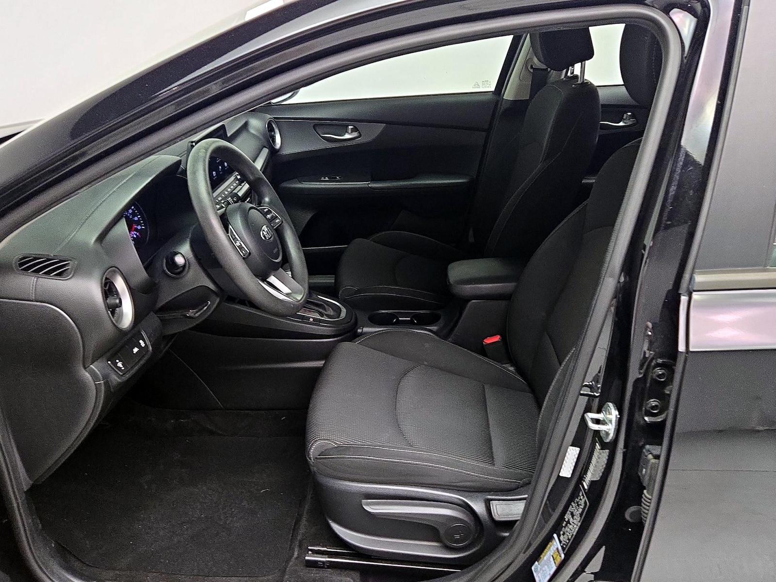 A/C Seat(s) & Side Airbags