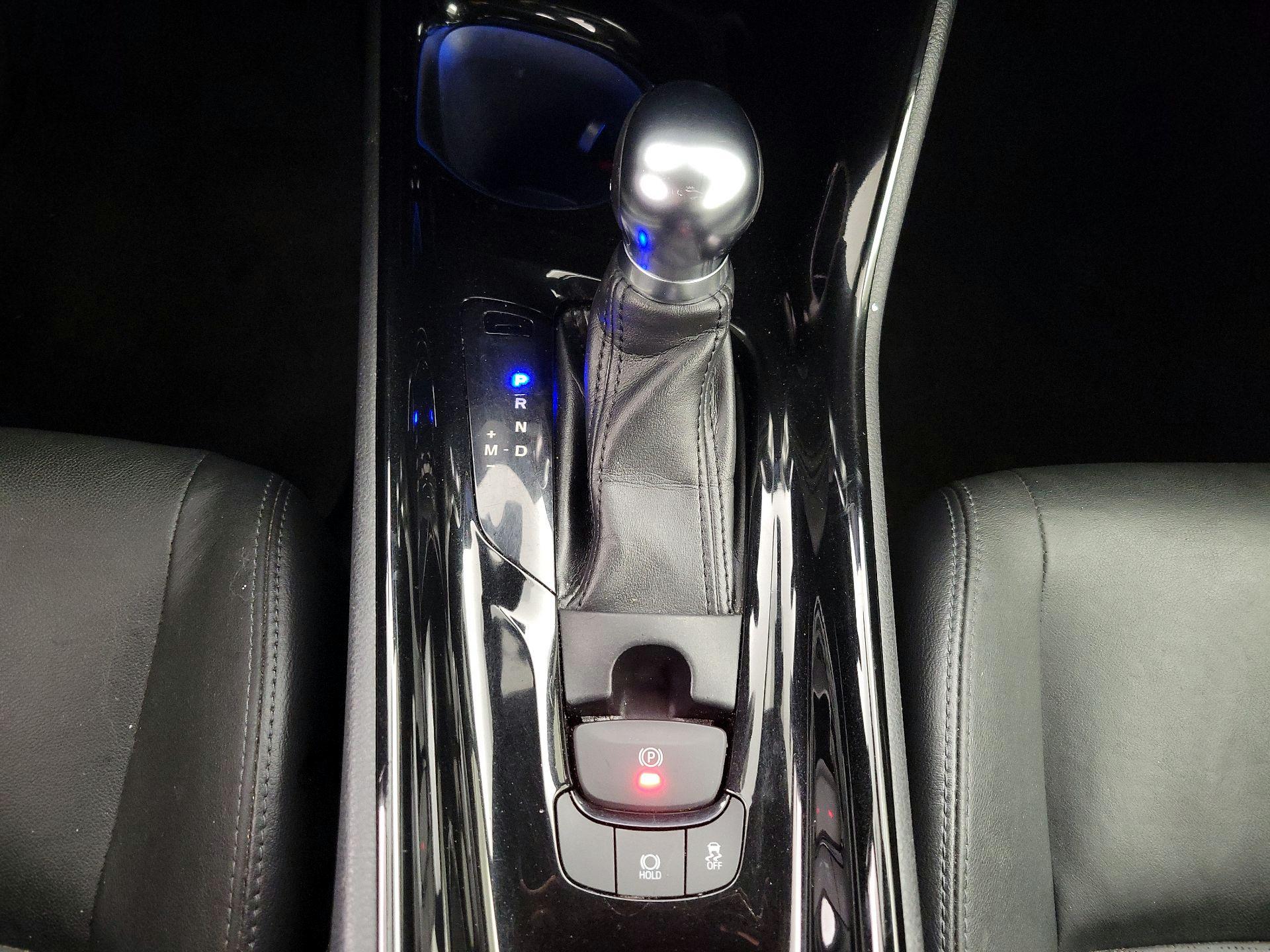 Thumbnail: 2019 Toyota C-HR - 17