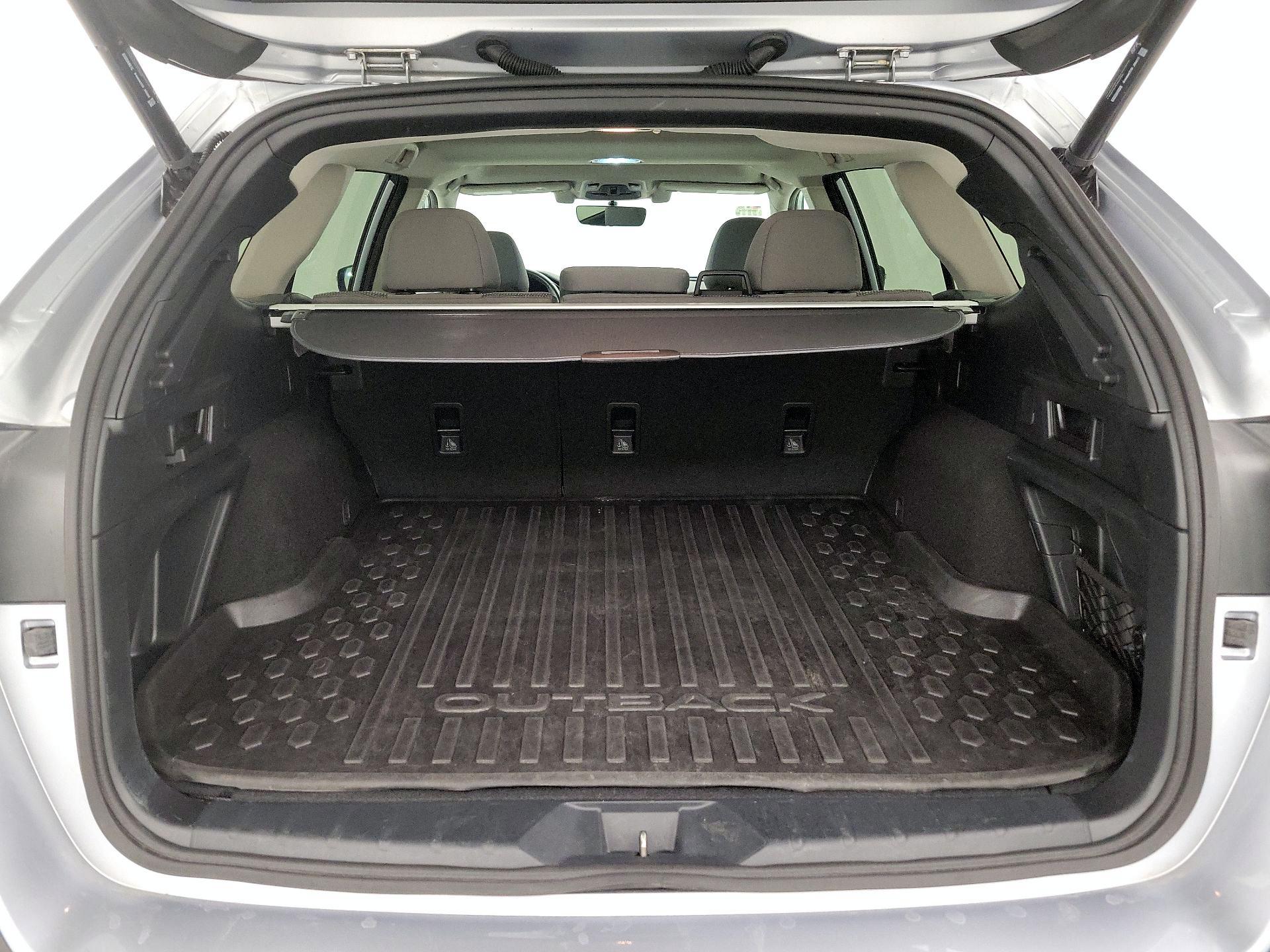 Thumbnail: 2022 Subaru Outback - 18