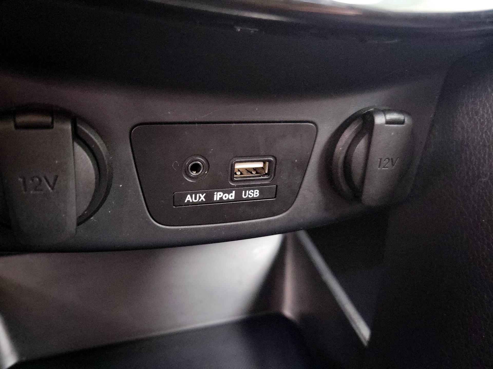 Thumbnail: 2015 Hyundai Elantra - 17