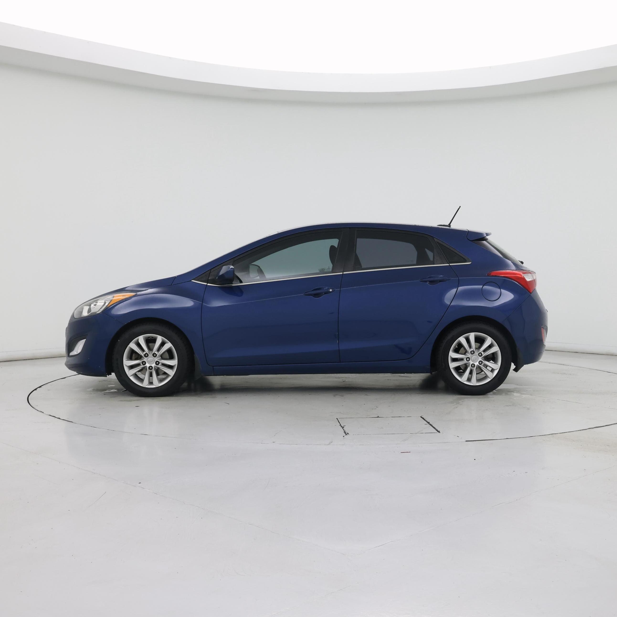 Thumbnail: 2015 Hyundai Elantra - 3