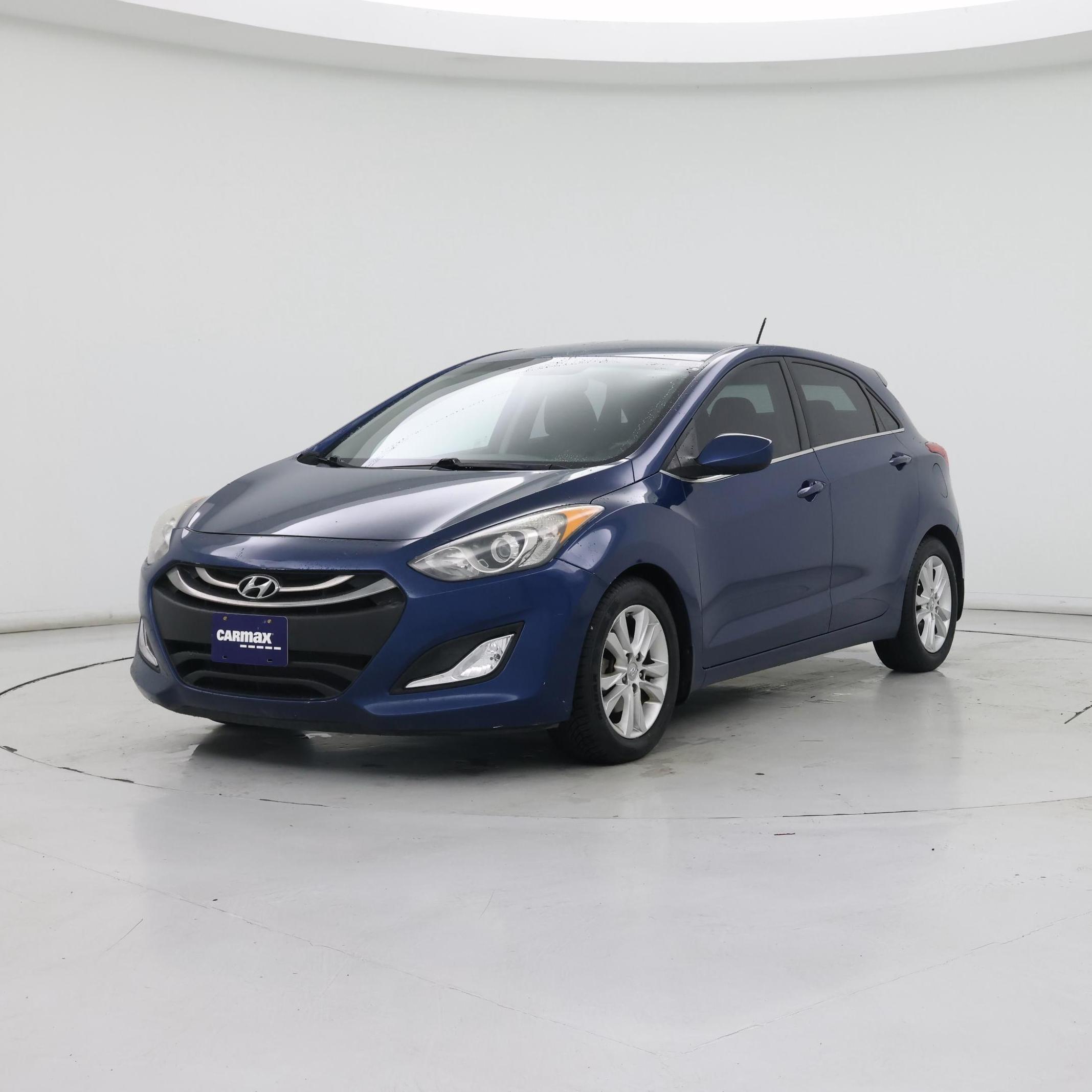 Thumbnail: 2015 Hyundai Elantra - 4