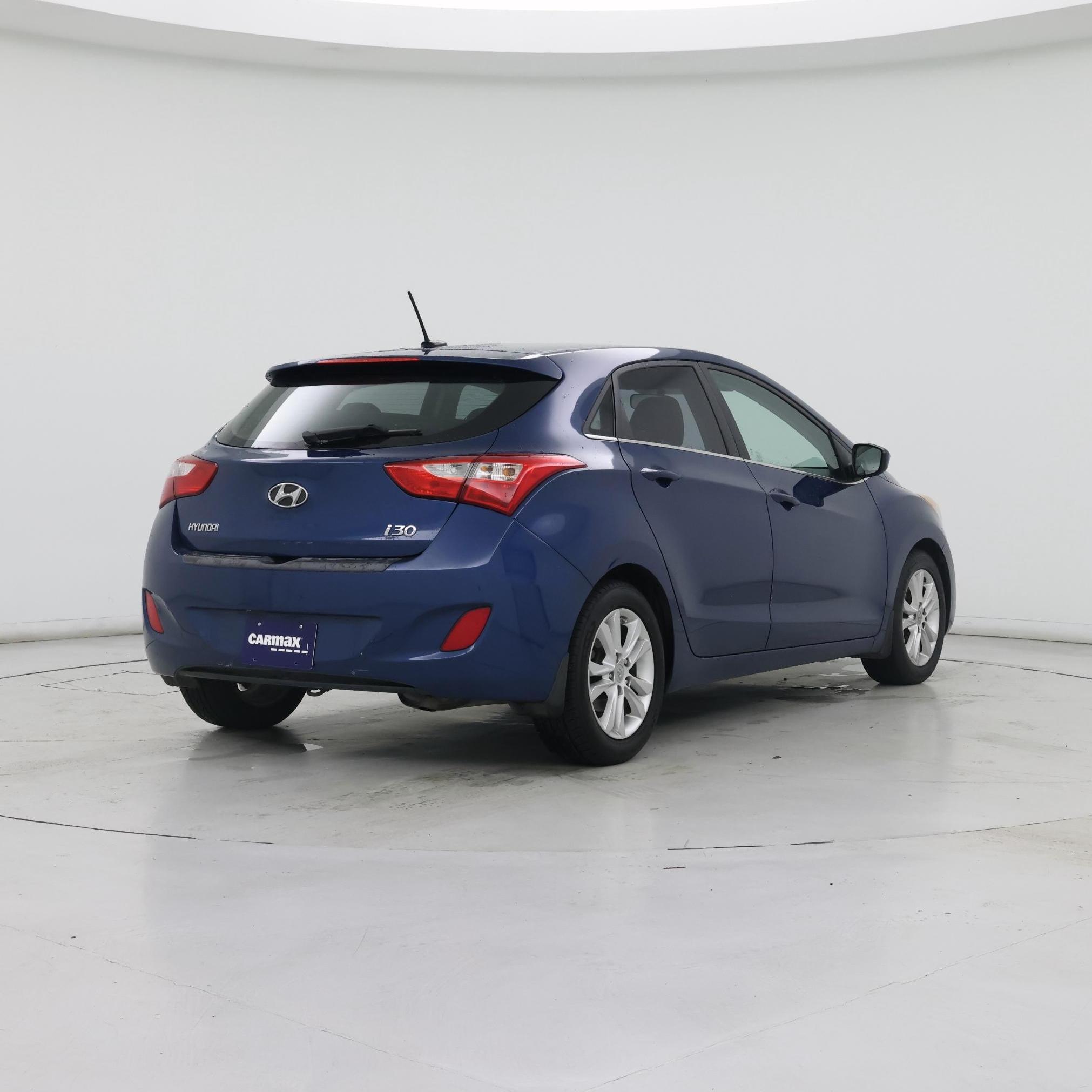 Thumbnail: 2015 Hyundai Elantra - 8