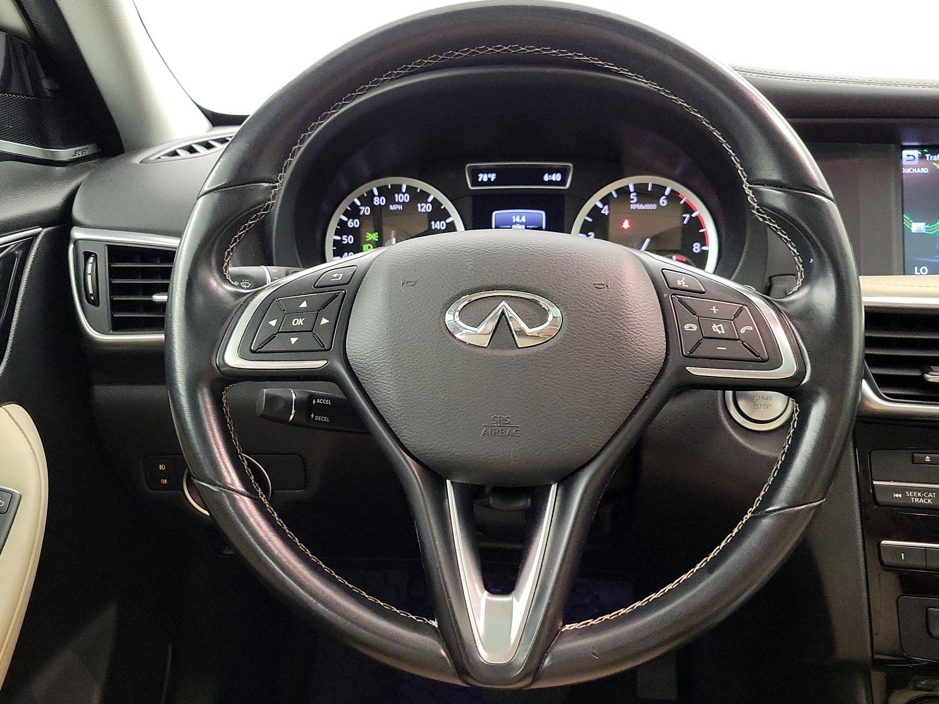 Thumbnail: 2018 INFINITI QX30 - 10