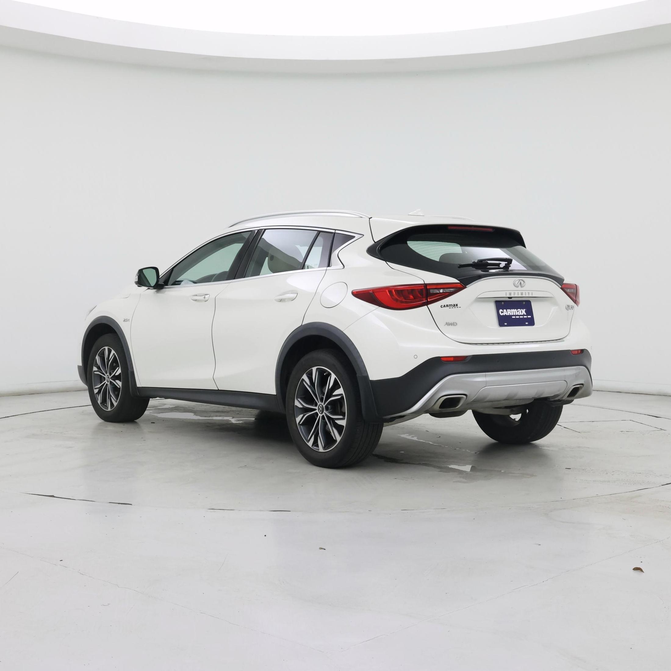 Thumbnail: 2018 INFINITI QX30 - 2