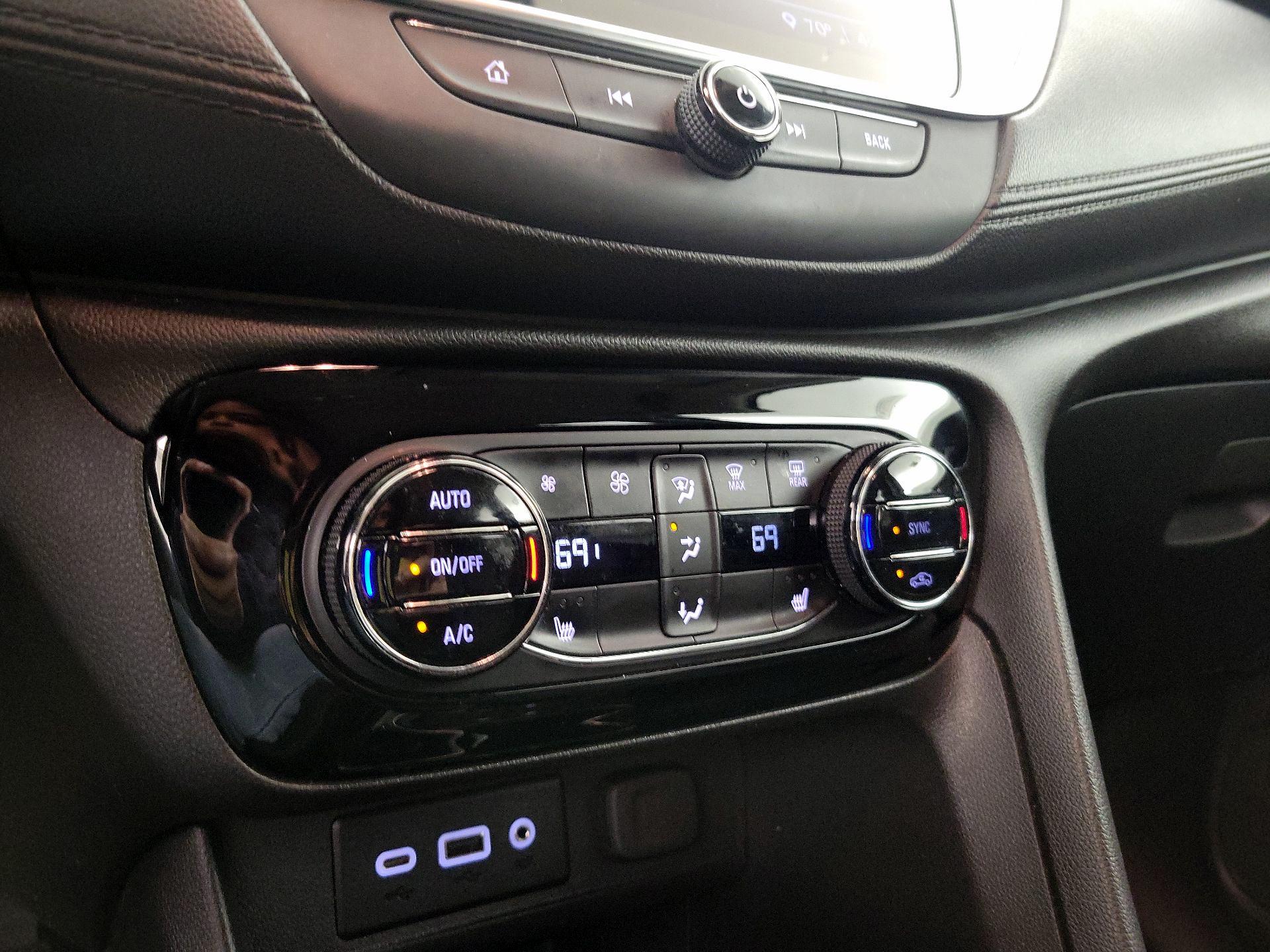 Thumbnail: 2020 Buick Encore GX - 16