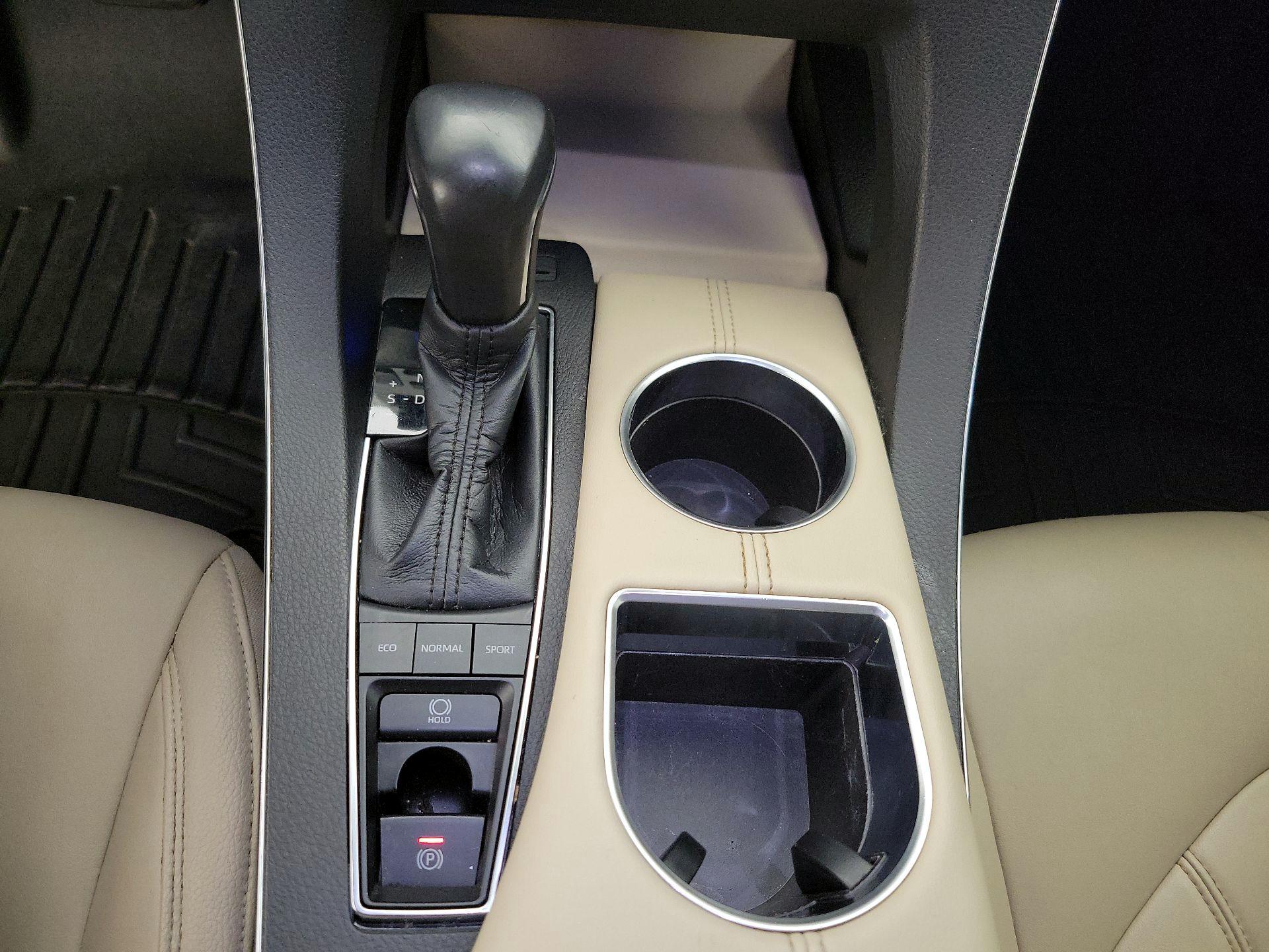 Thumbnail: 2021 Toyota Avalon - 17