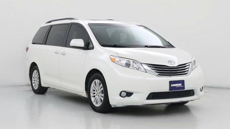 2017 Toyota Sienna XLE Premium Hero Image