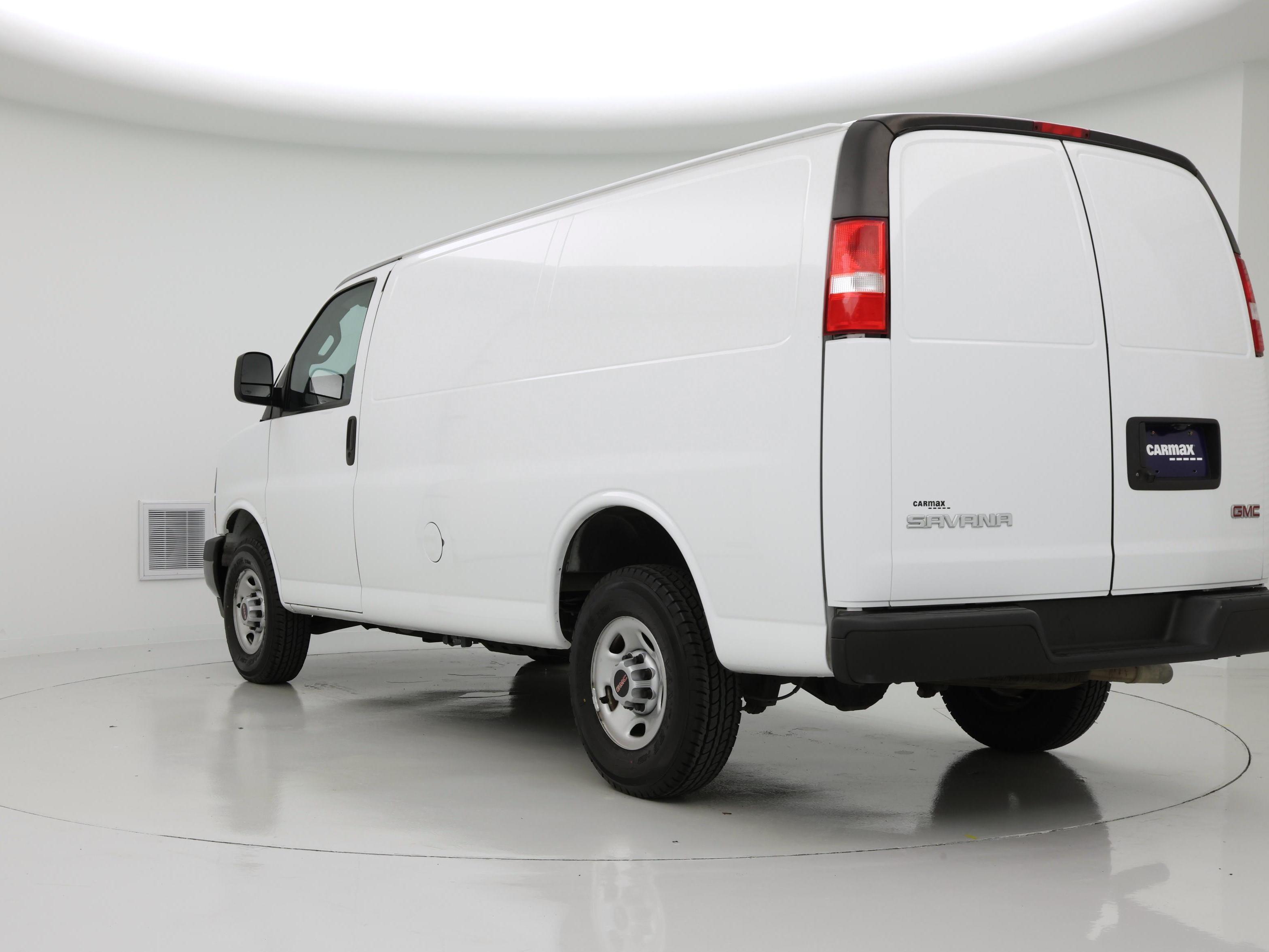 Thumbnail: 2023 GMC Savana - 2