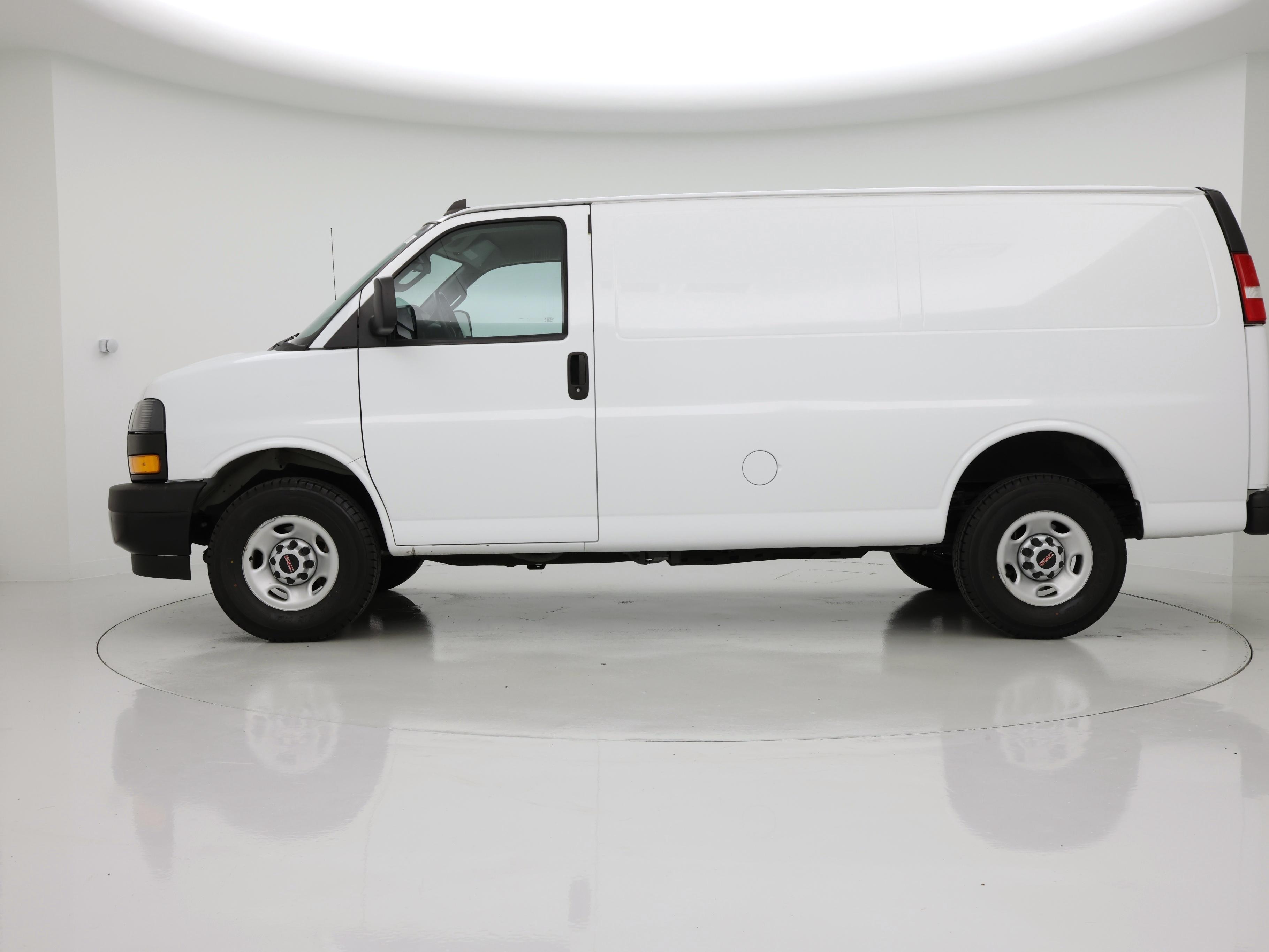 Thumbnail: 2023 GMC Savana - 3
