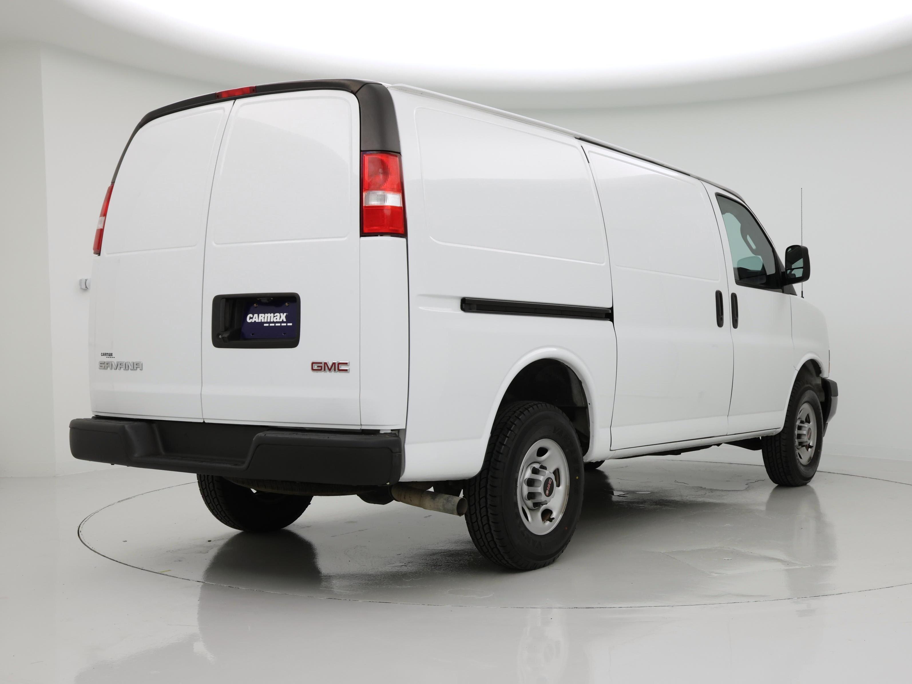 Thumbnail: 2023 GMC Savana - 8