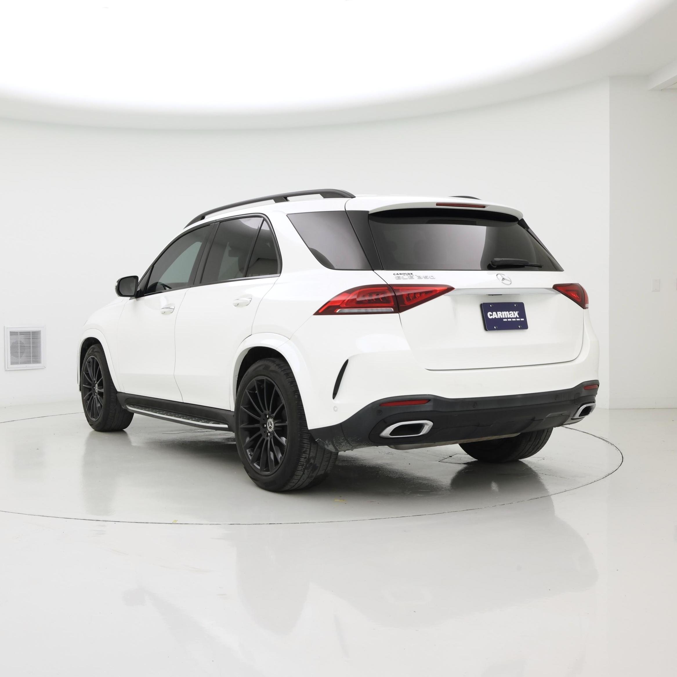 Thumbnail: 2021 Mercedes-Benz GLE - 2