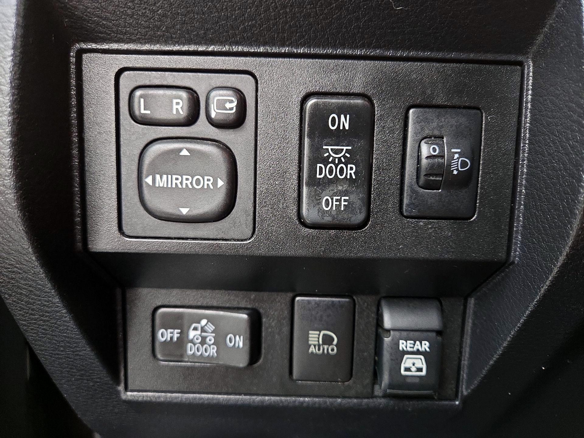 Thumbnail: 2019 Toyota Tundra - 13