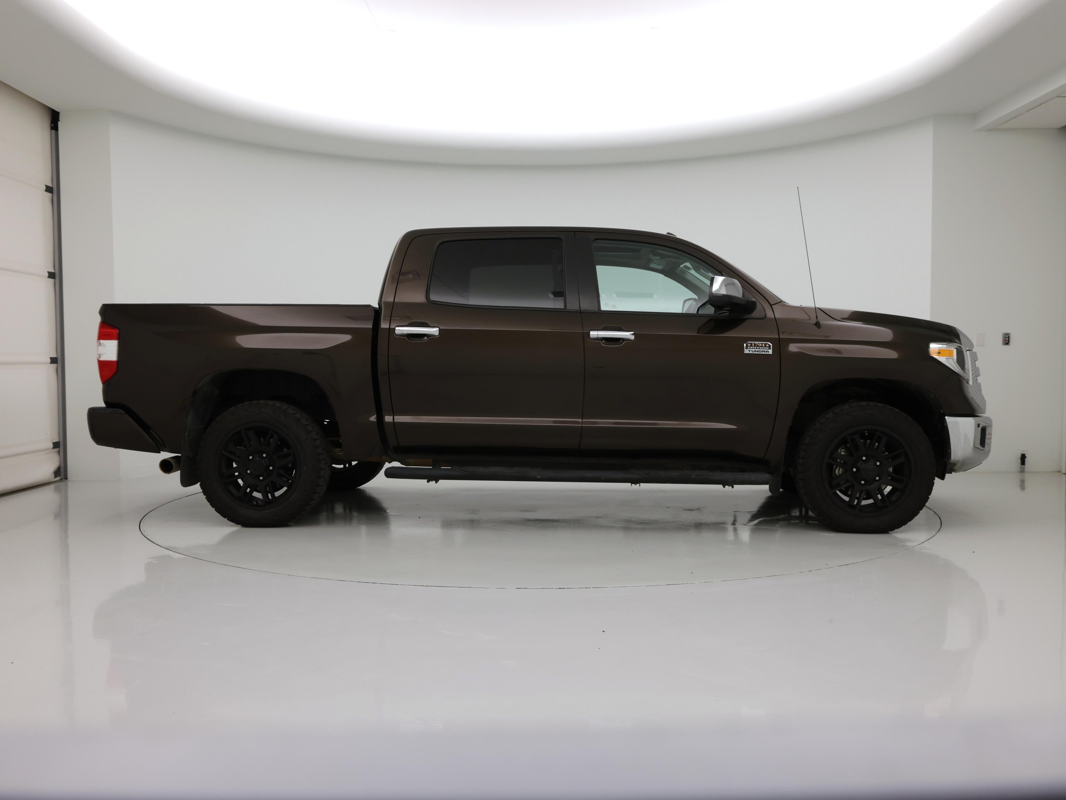 Thumbnail: 2019 Toyota Tundra - 7