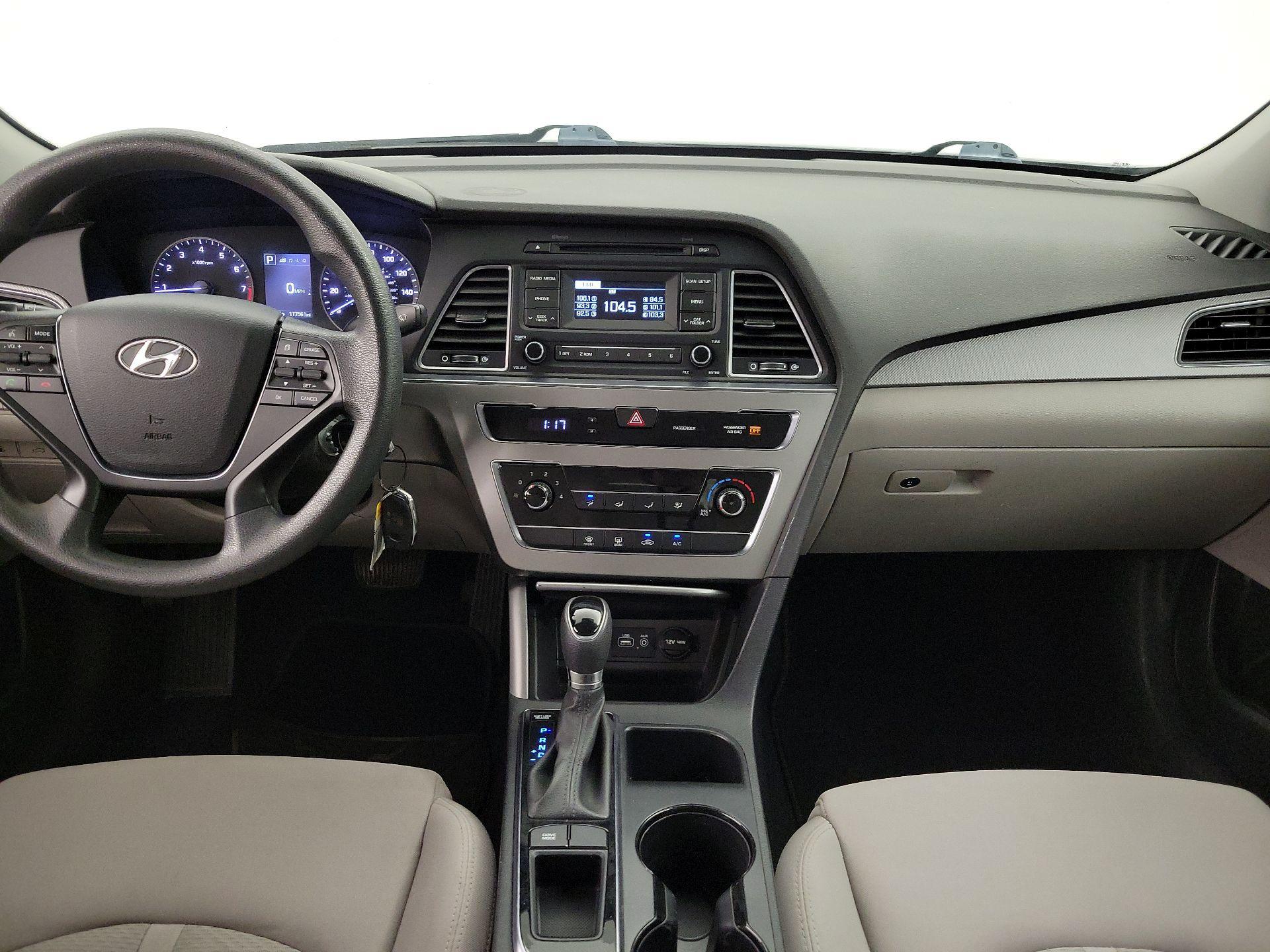 Thumbnail: 2017 Hyundai Sonata - 9