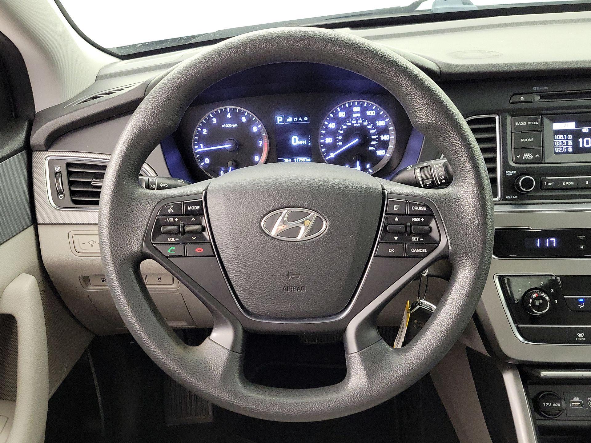 Thumbnail: 2017 Hyundai Sonata - 10