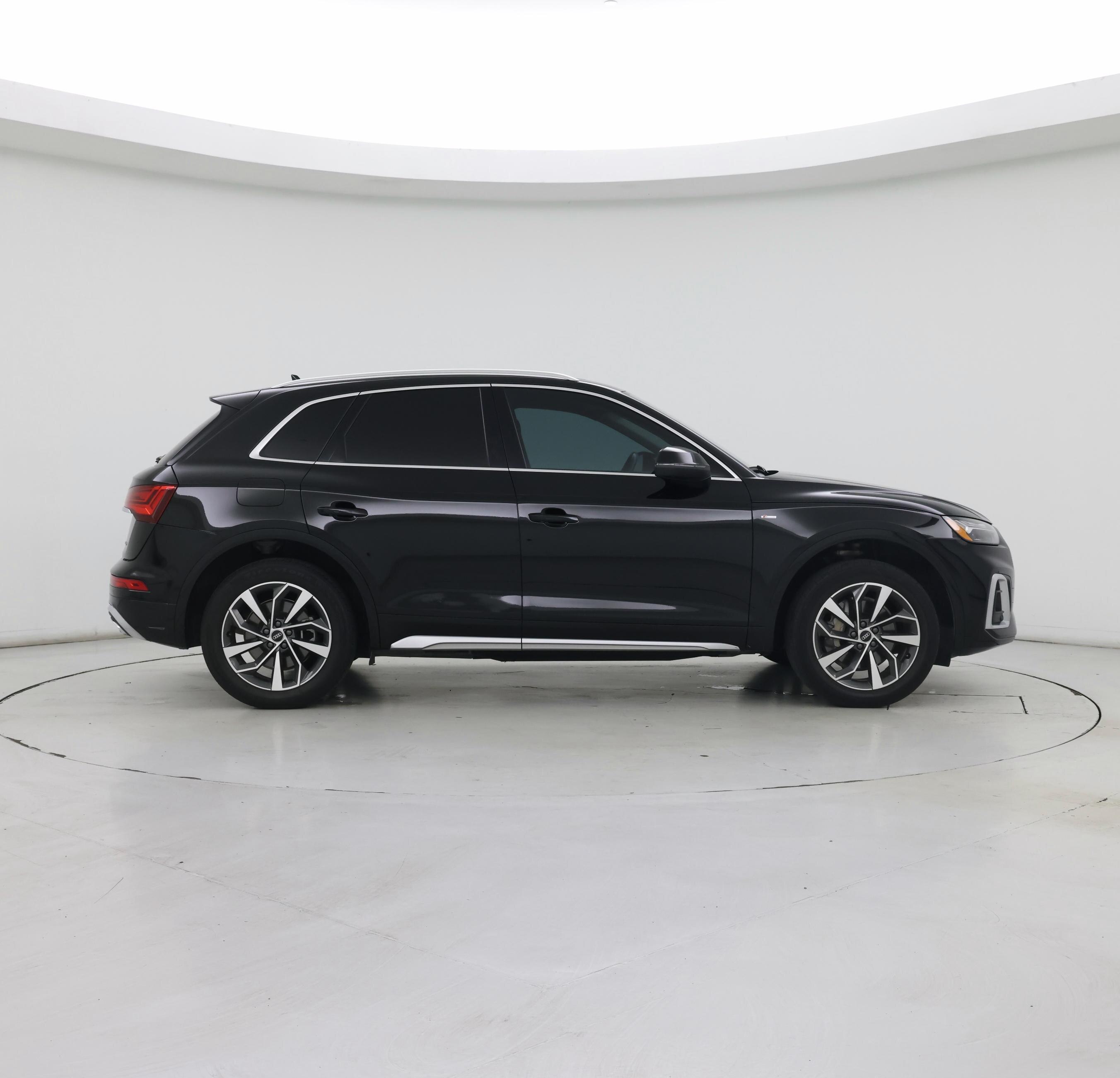 Thumbnail: 2022 Audi Q5 - 7