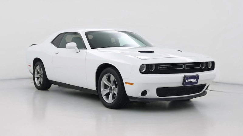 2016 Dodge Challenger SXT Hero Image
