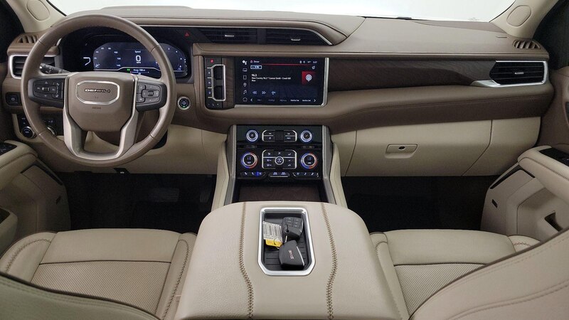 2022 GMC Yukon Denali 9