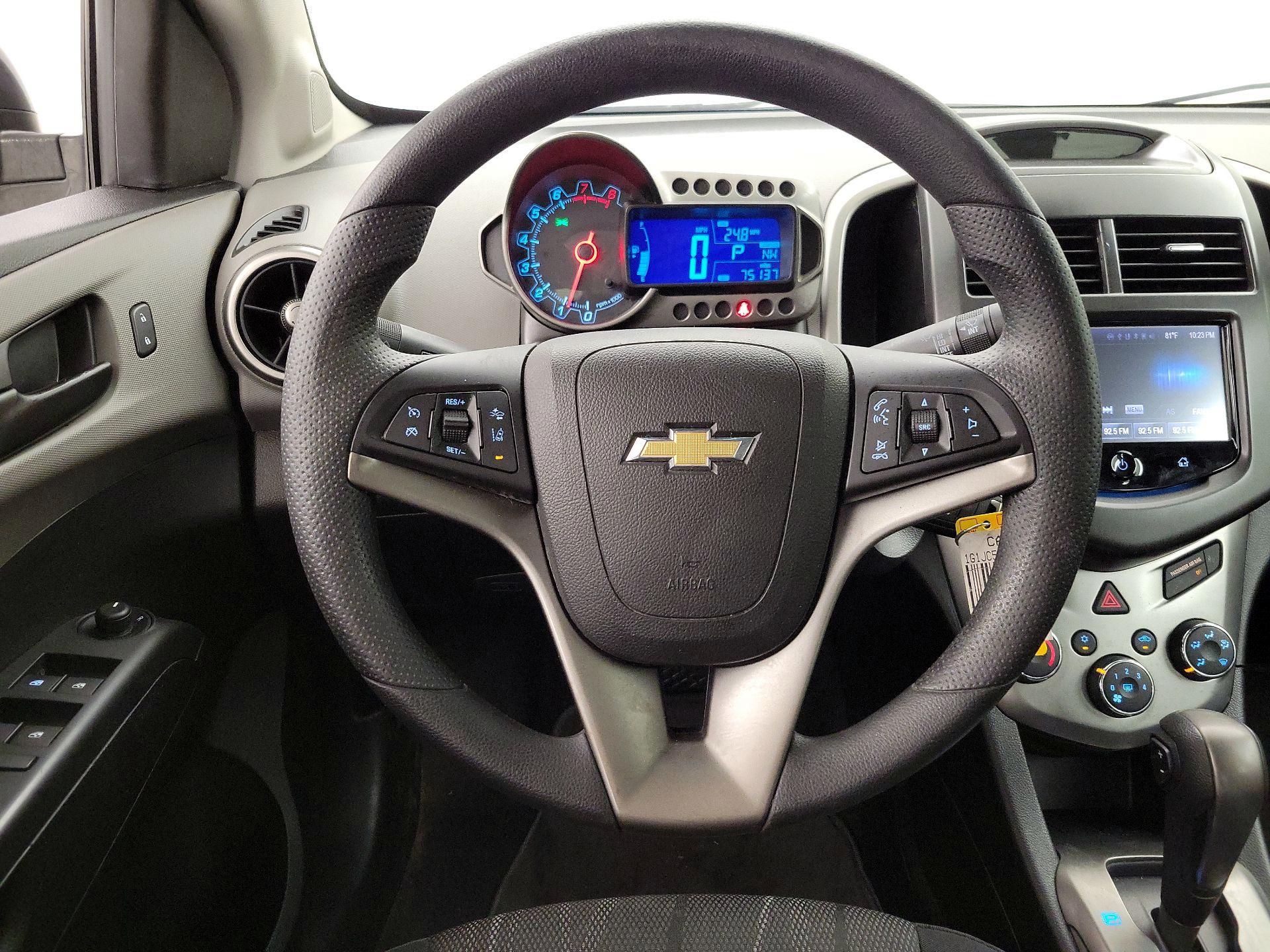 Thumbnail: 2015 Chevrolet Sonic - 10