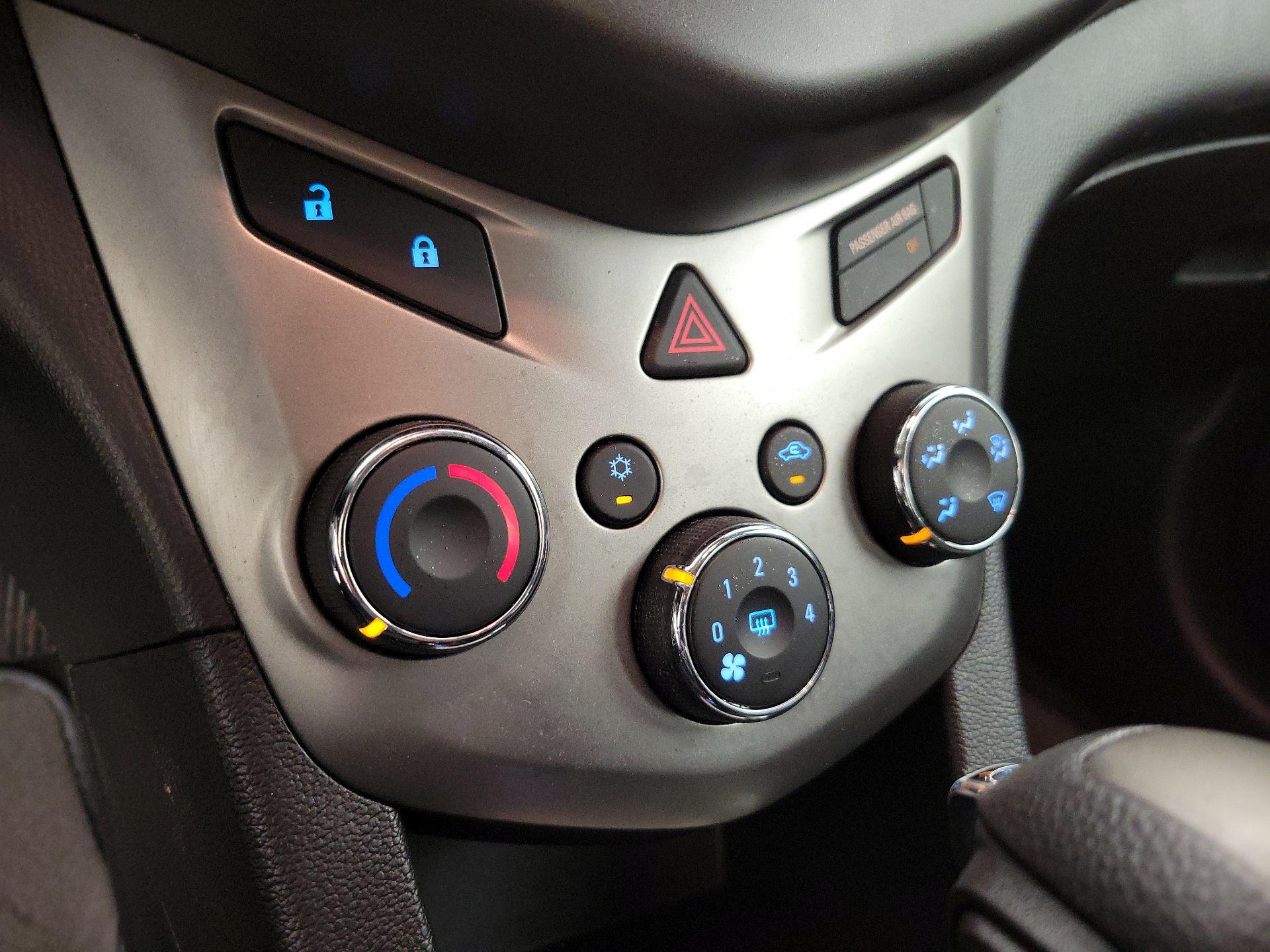 Thumbnail: 2015 Chevrolet Sonic - 16