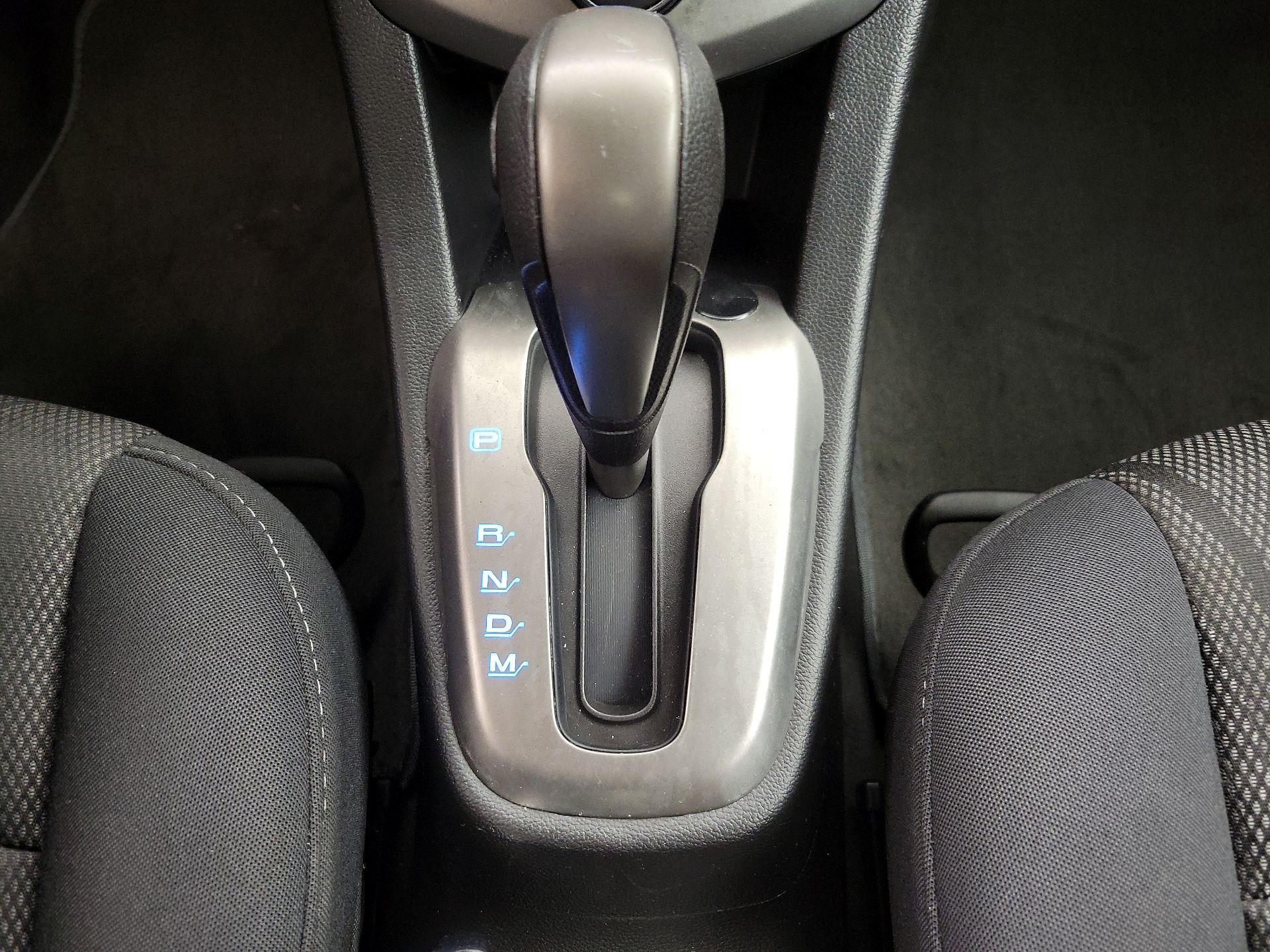 Thumbnail: 2015 Chevrolet Sonic - 17