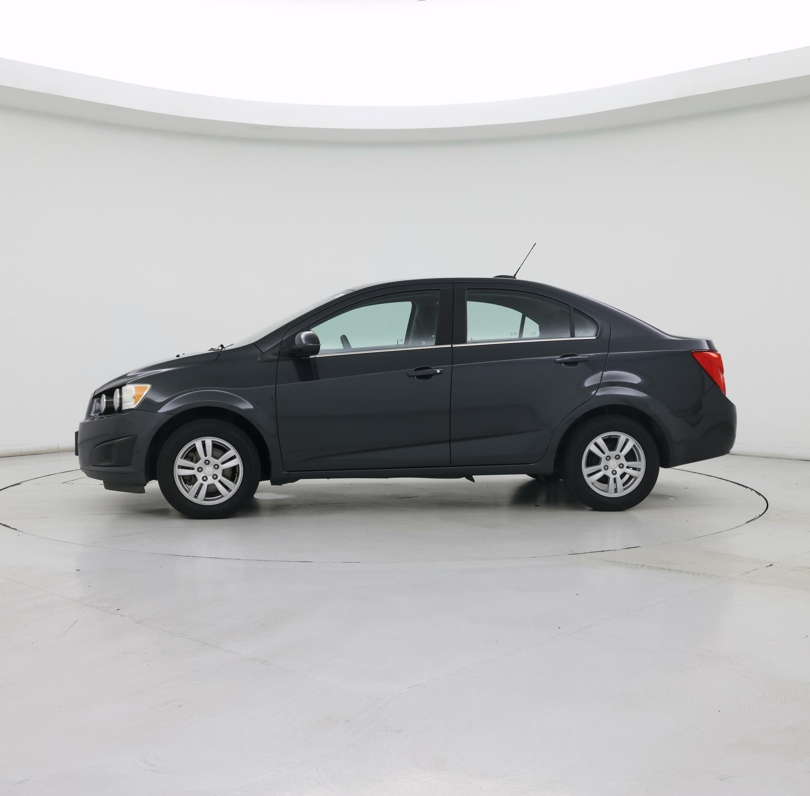 Thumbnail: 2015 Chevrolet Sonic - 3