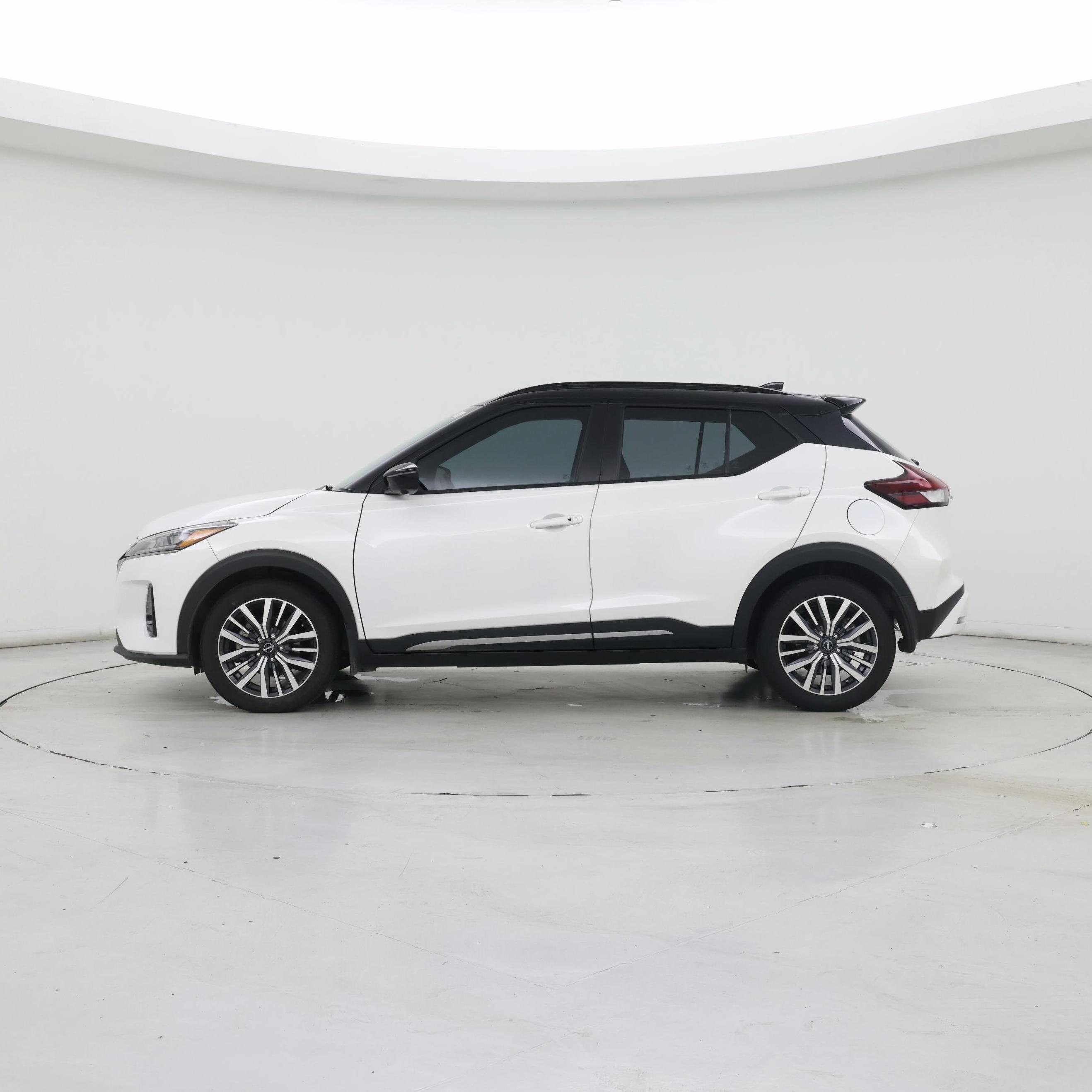 Thumbnail: 2024 Nissan Kicks - 3