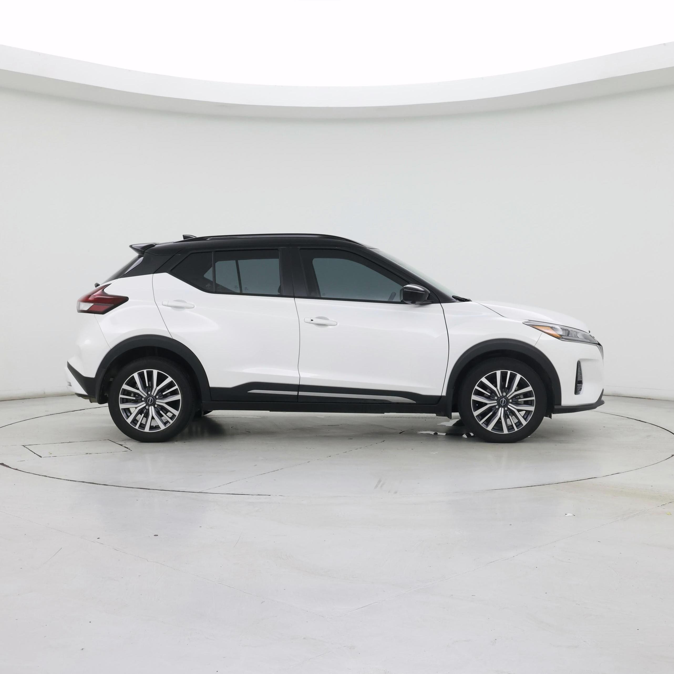 Thumbnail: 2024 Nissan Kicks - 7
