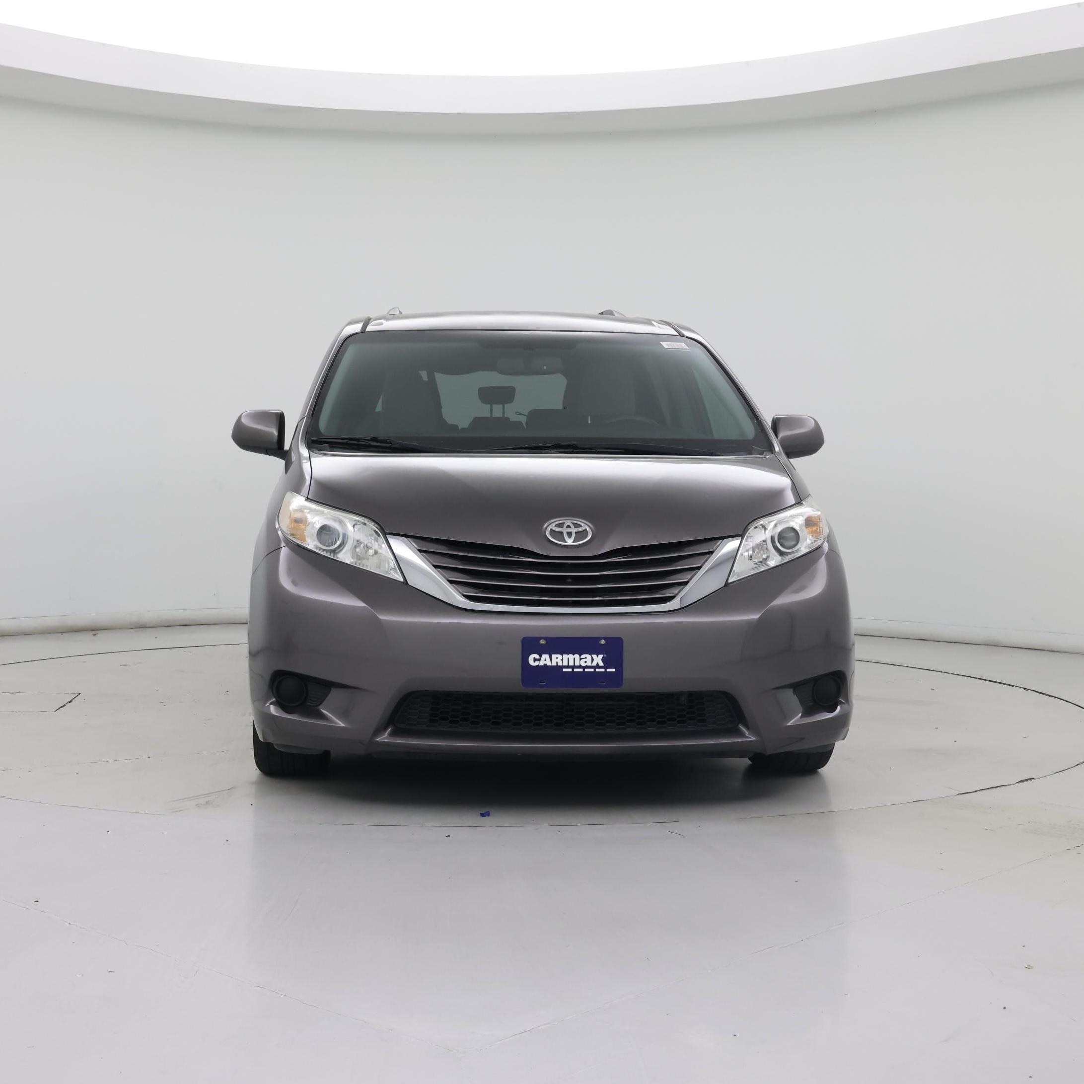 Thumbnail: 2016 Toyota Sienna - 5