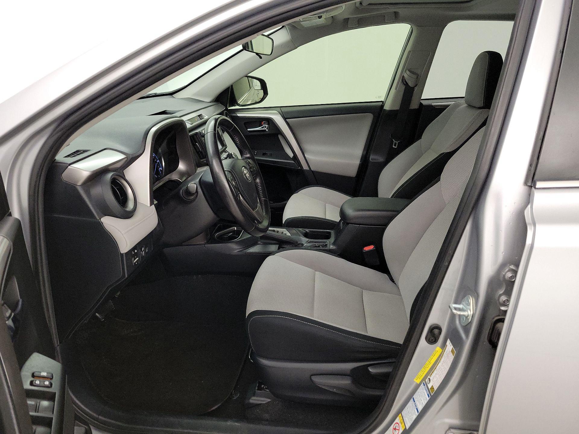 Thumbnail: 2017 Toyota RAV4 - 11