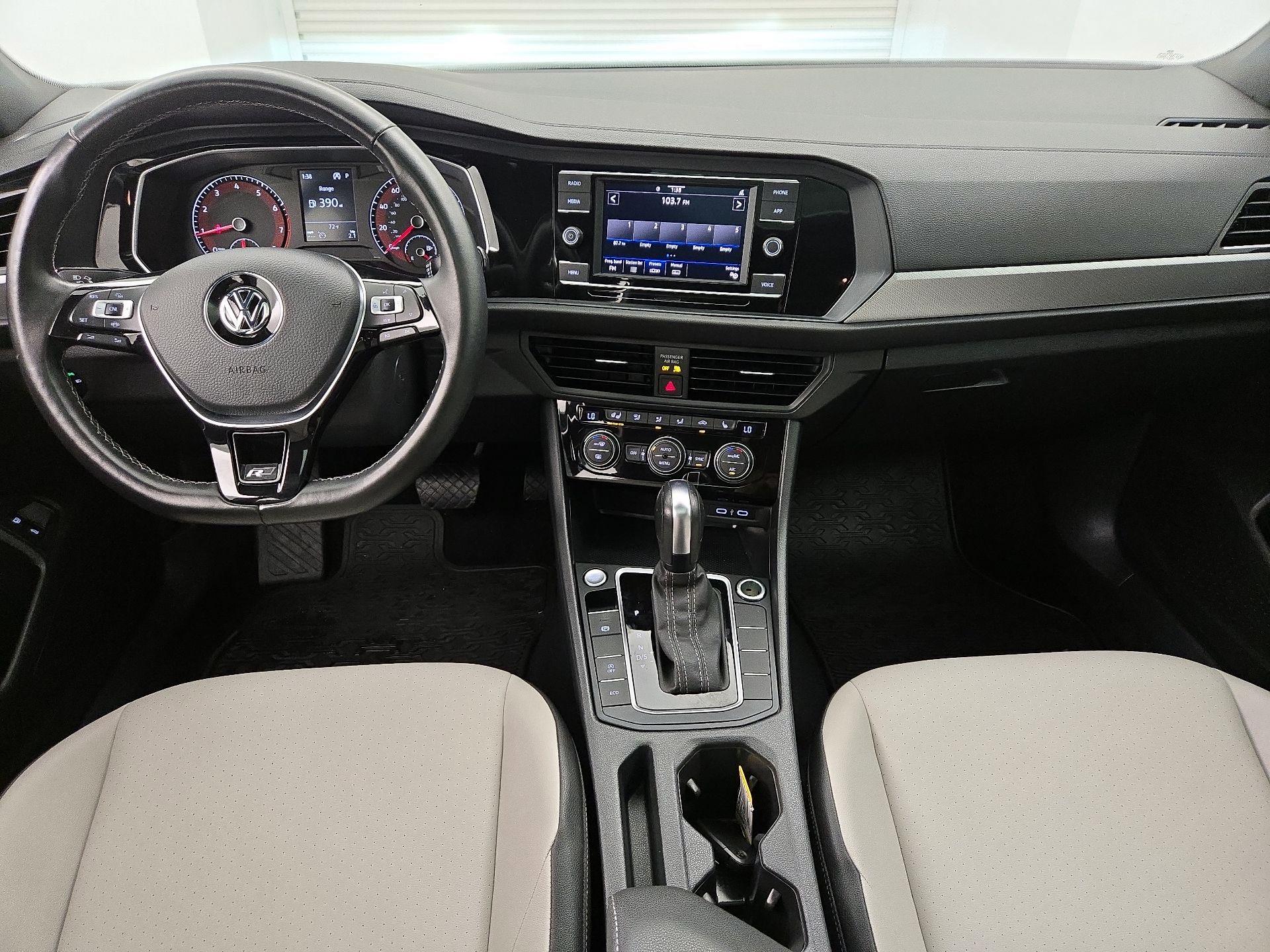 Thumbnail: 2020 Volkswagen Jetta - 9