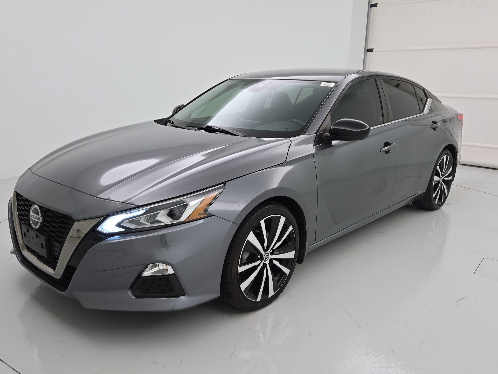Thumbnail: 2022 Nissan Altima - 3