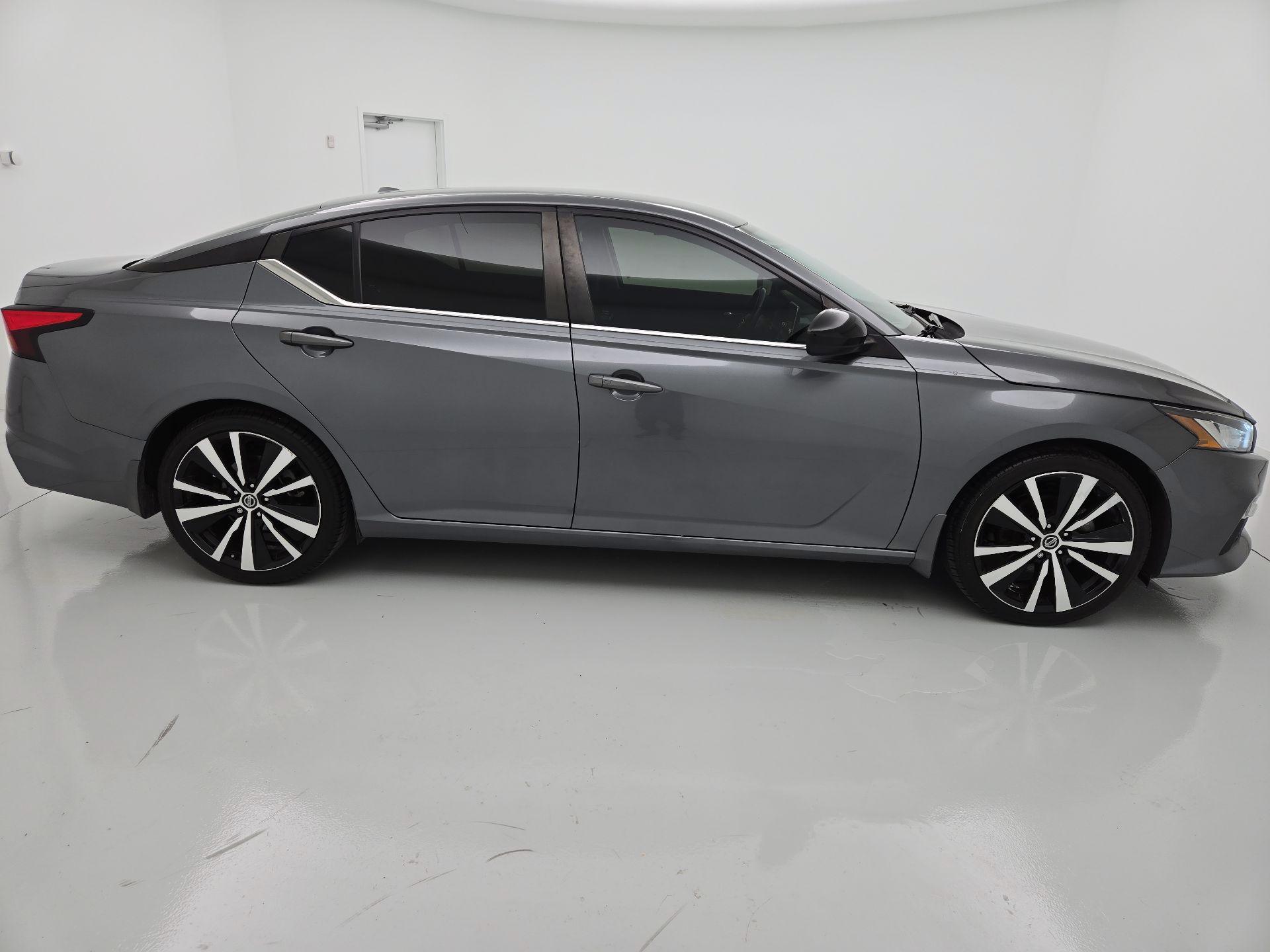 Thumbnail: 2022 Nissan Altima - 4