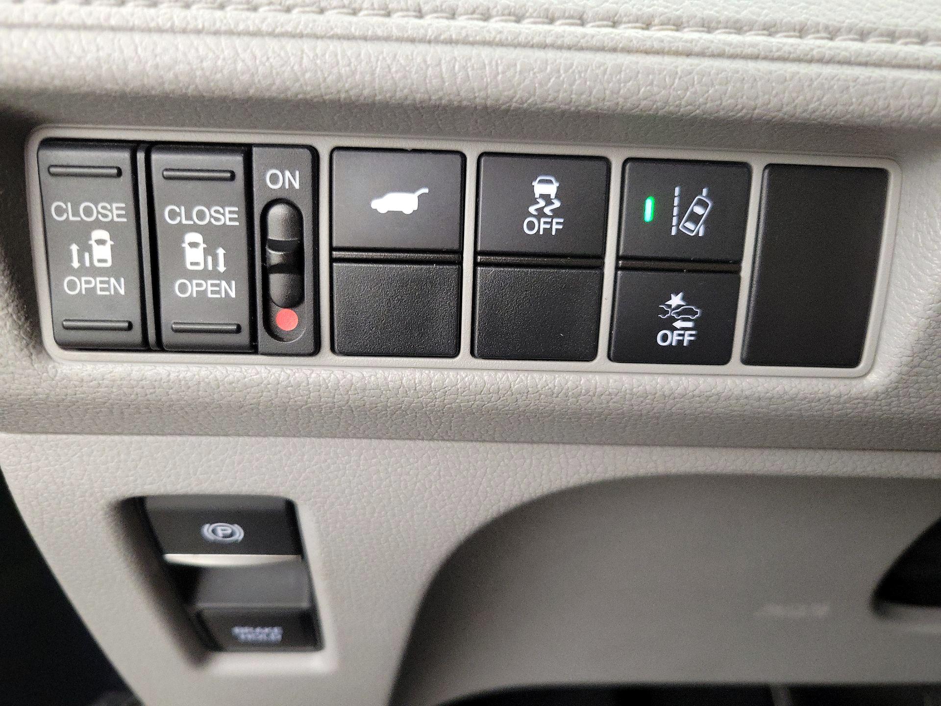 Thumbnail: 2019 Honda Odyssey - 13