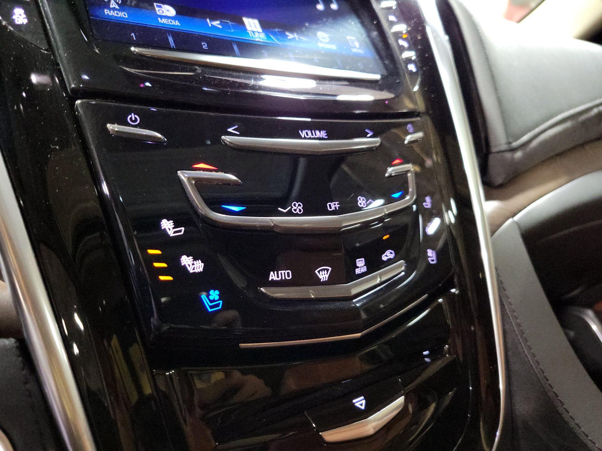 Thumbnail: 2019 Cadillac Escalade - 16