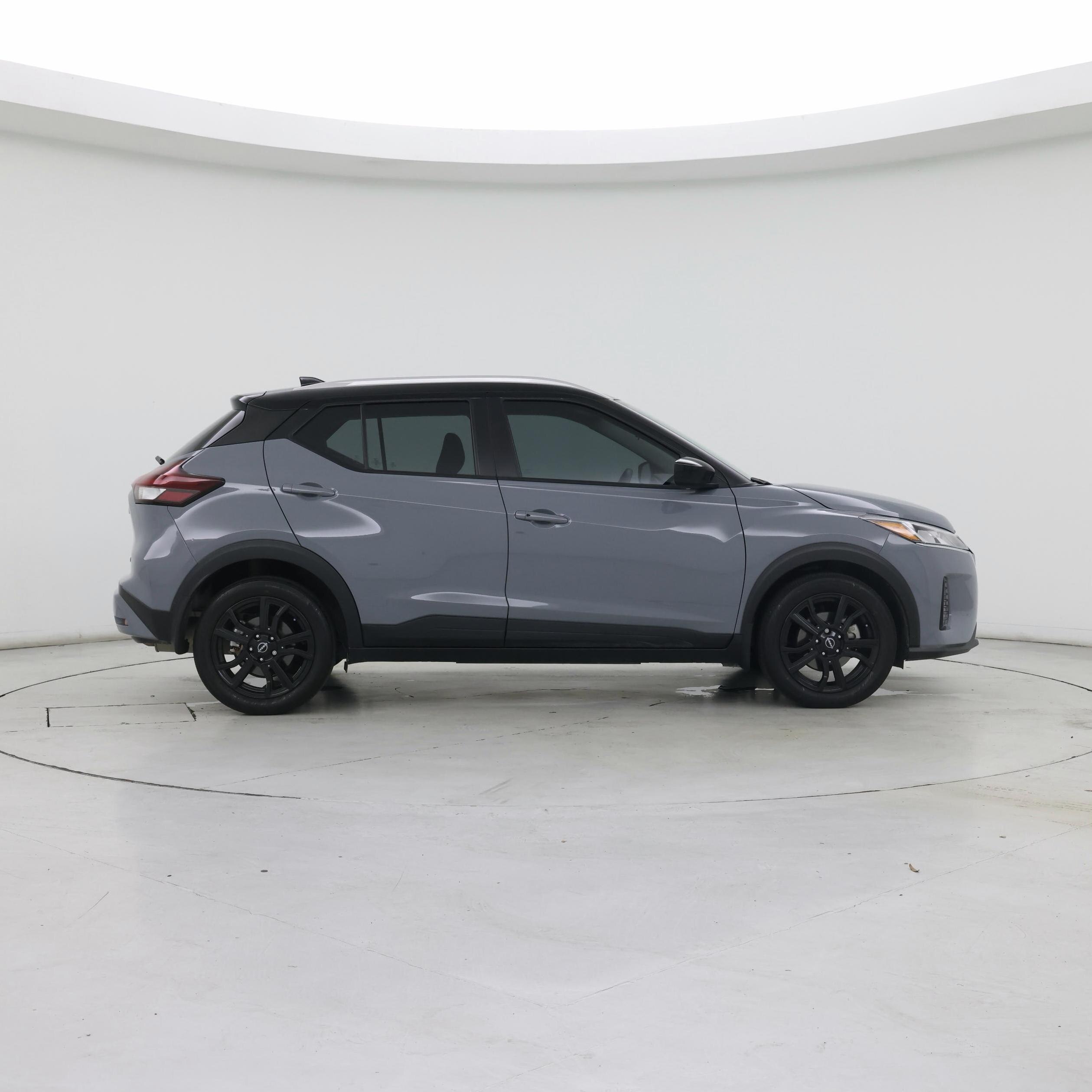 Thumbnail: 2023 Nissan Kicks - 7